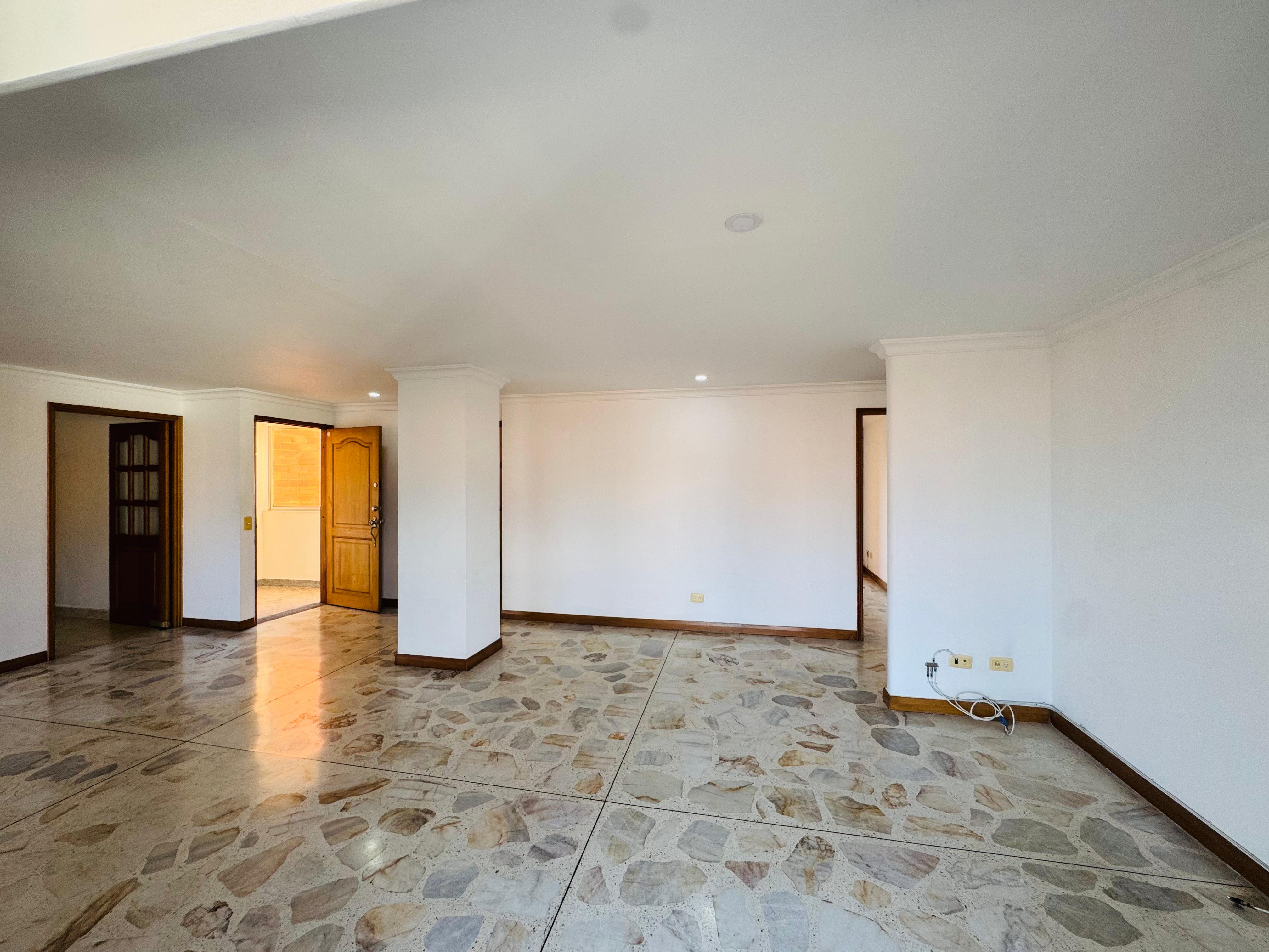 ARRIENDO APARTAMENTO - LAURELES