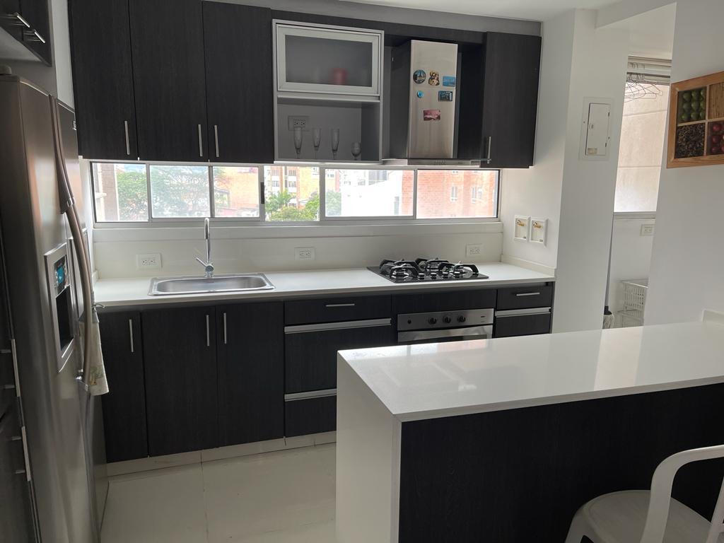 ARRIENDO APARTAMENTO AMOBLADO, LAURELES