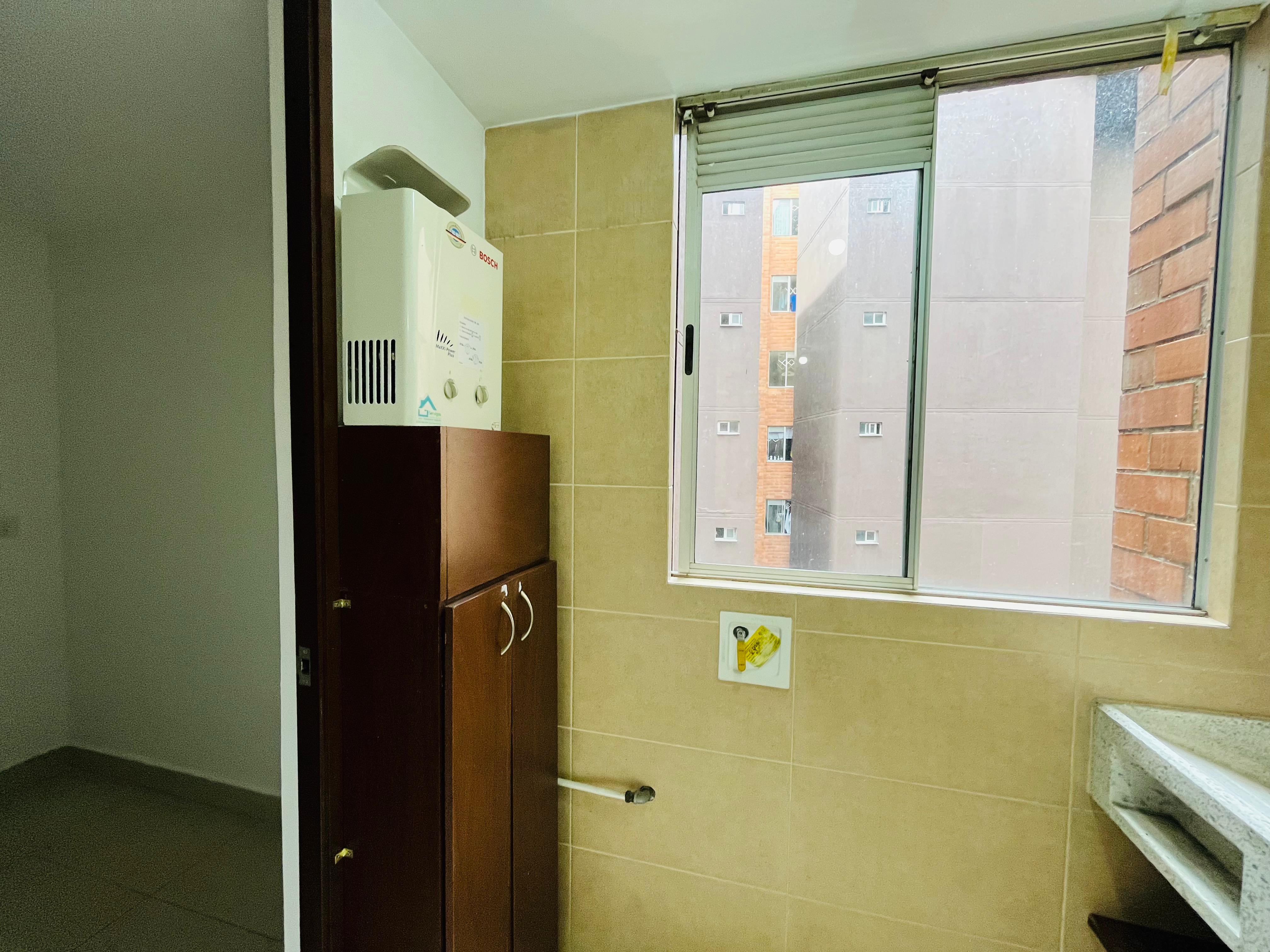 ARRIENDO APARTAMENTO - ENVIGADO CUMBRES