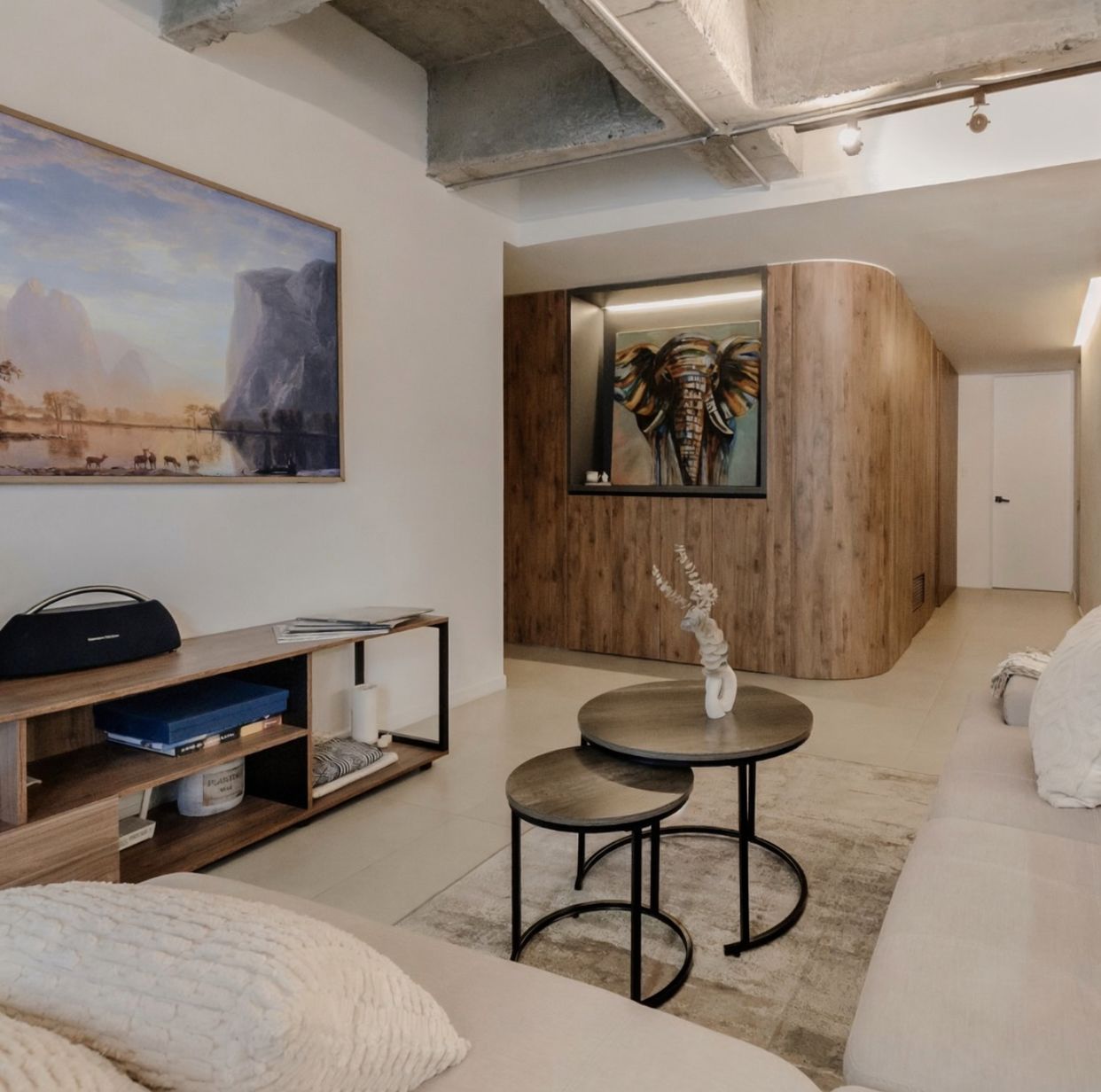 ARRIENDO APARTAMENTO AMOBLADO - CONQUISTADORES
