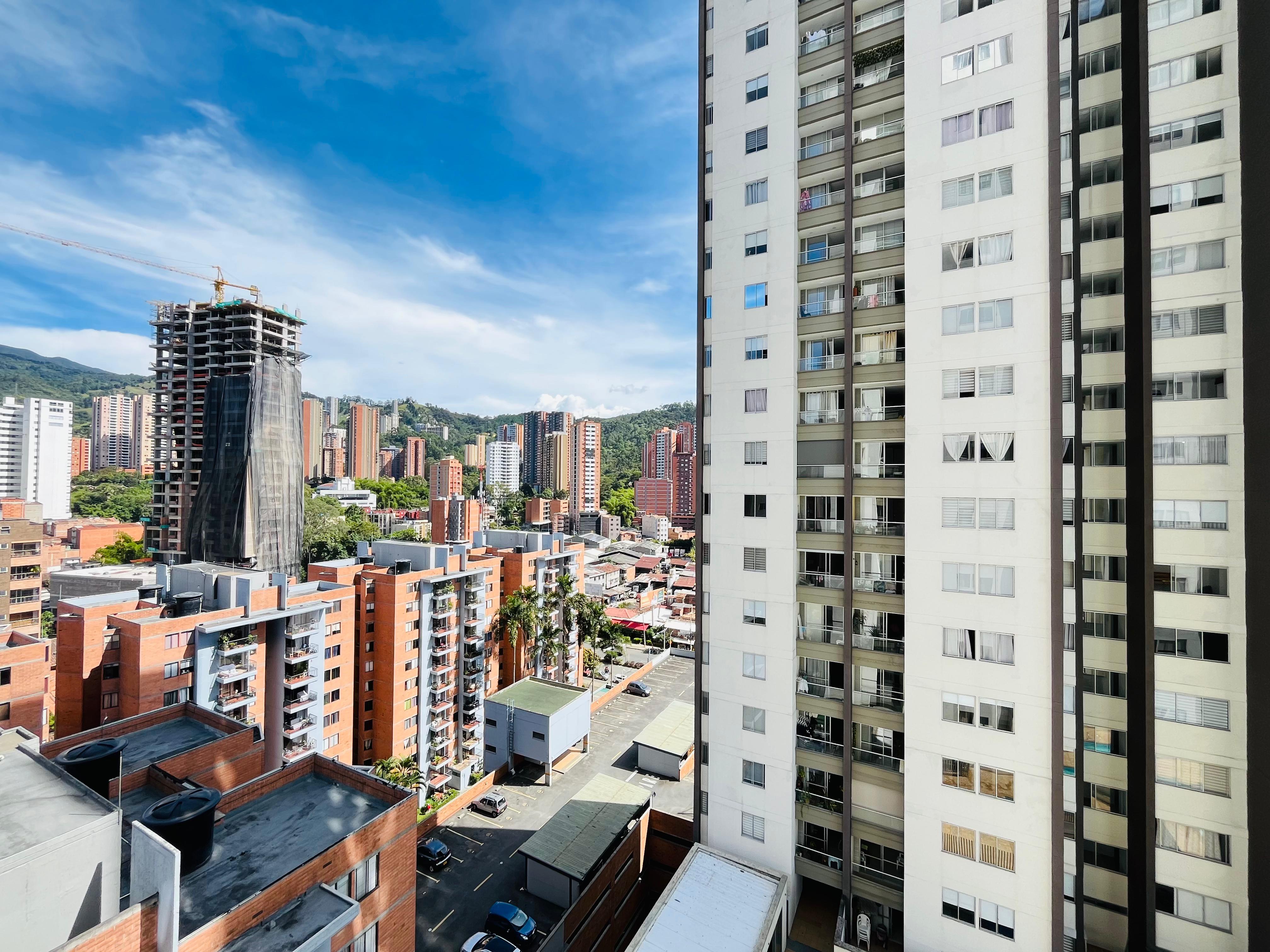 ARRIENDO APARTAMENTO - SABANETA PRADOS DE SABANETA