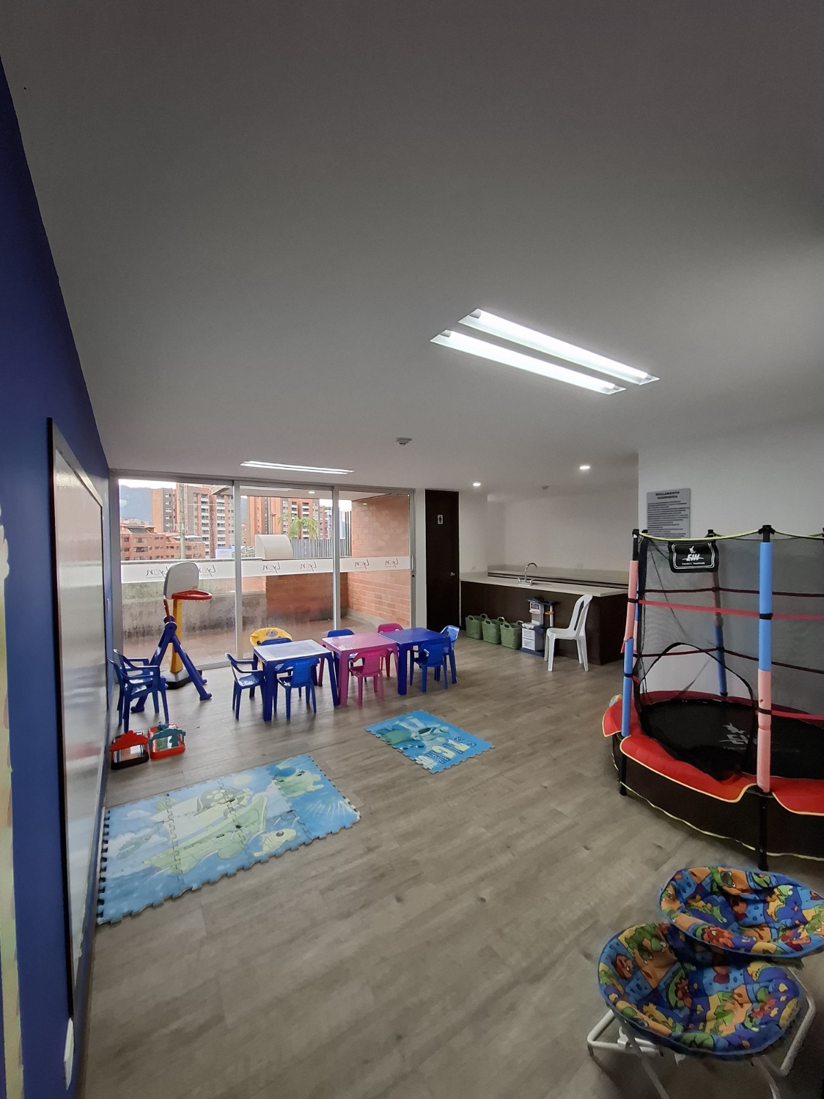 ARRIENDO APARTAMENTO - ENVIGADO ESMERALDAL
