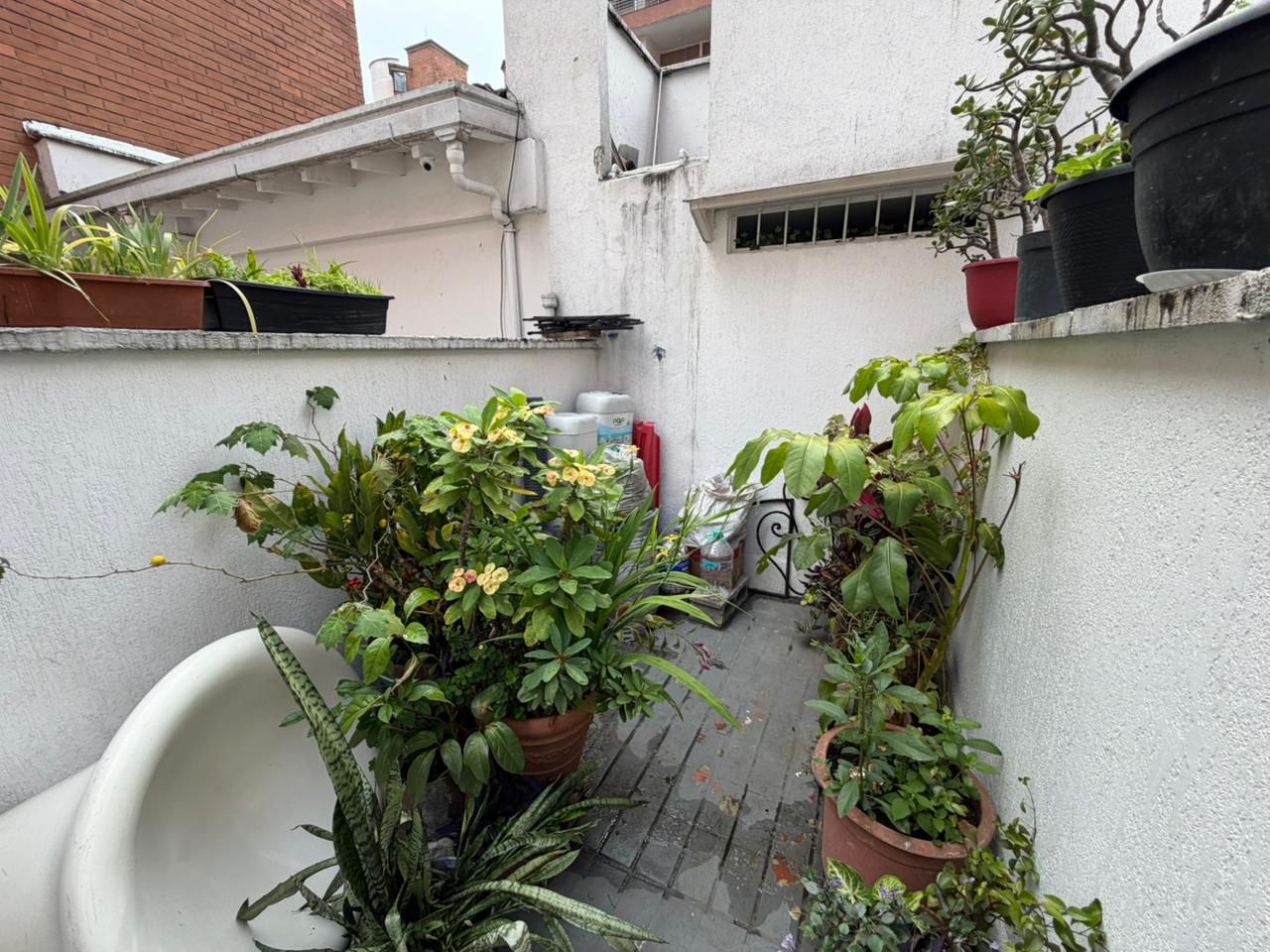 ARRIENDO CASA AMOBLADA O DESOCUPADA - LAURELES