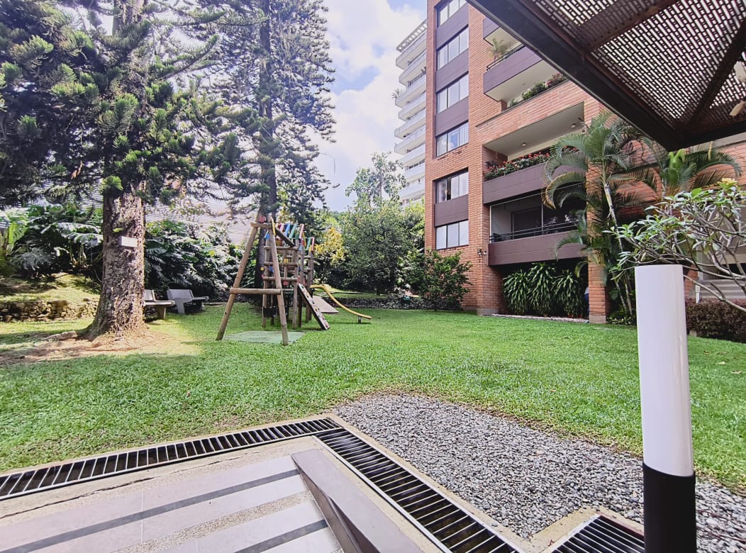 ARRIENDO APARTAMENTO - POBLADO LOMA DE LOS PARRA
