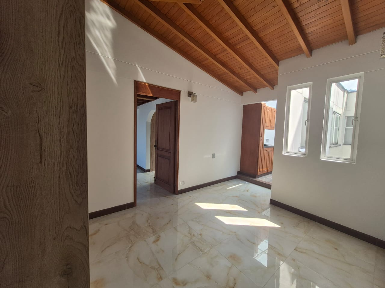 ARRIENDO APARTAMENTO DUPLEX POBLADO PALMAS