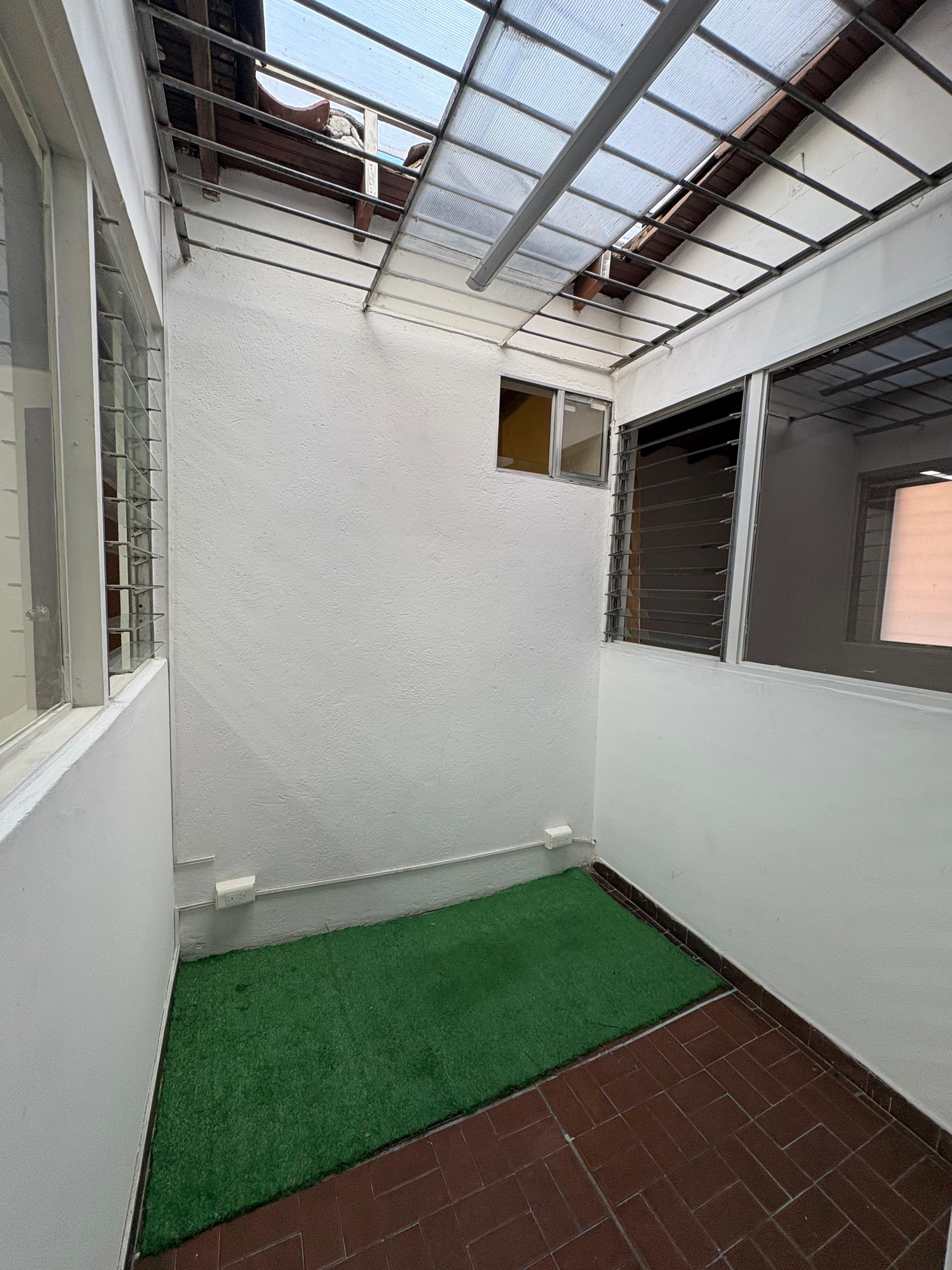 ARRIENDO CASA, COMERCIAL BELEN NOGAL