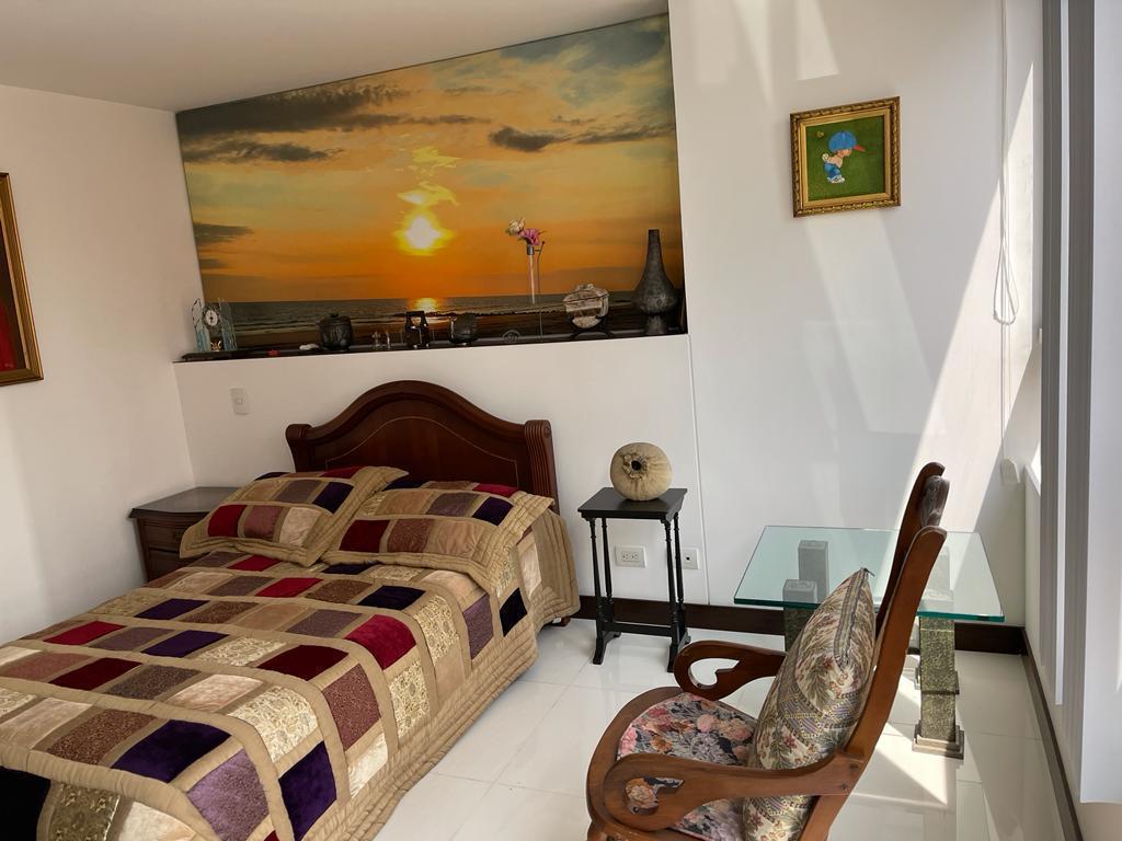 ARRIENDO APARTAMENTO AMOBLADO, LAURELES