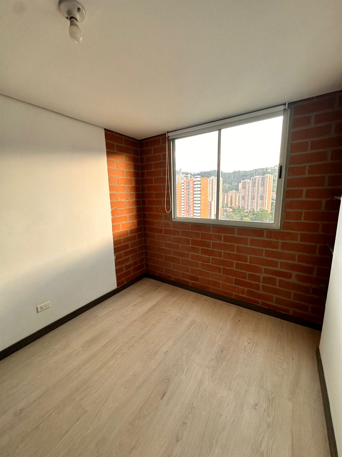 ARRIENDO APARTAMENTO - SABANETA AVES MARIAS PARTE BAJA
