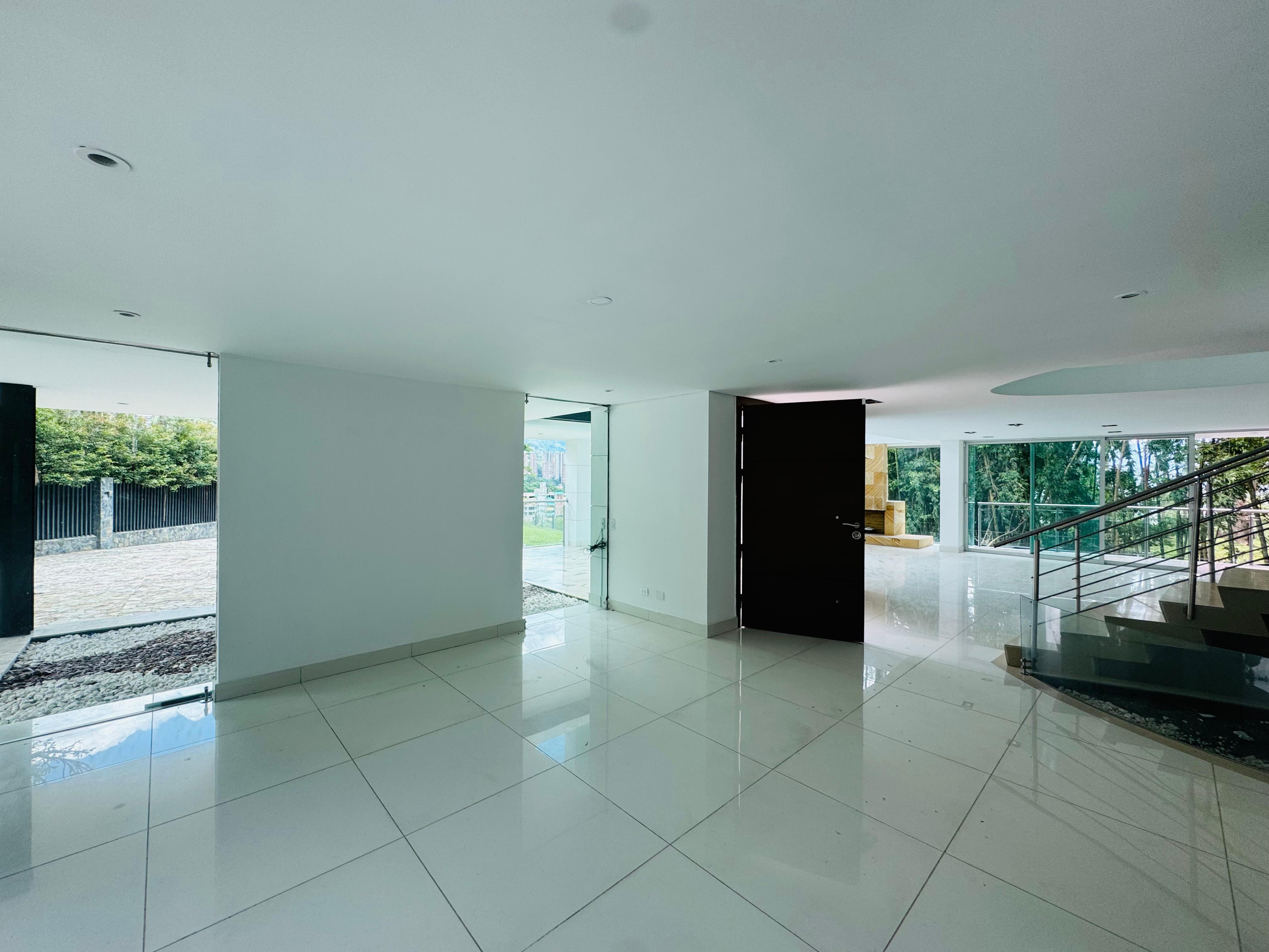 VENTA Y ARRIENDO CASA -  PALMAS CERCA AL TUNEL