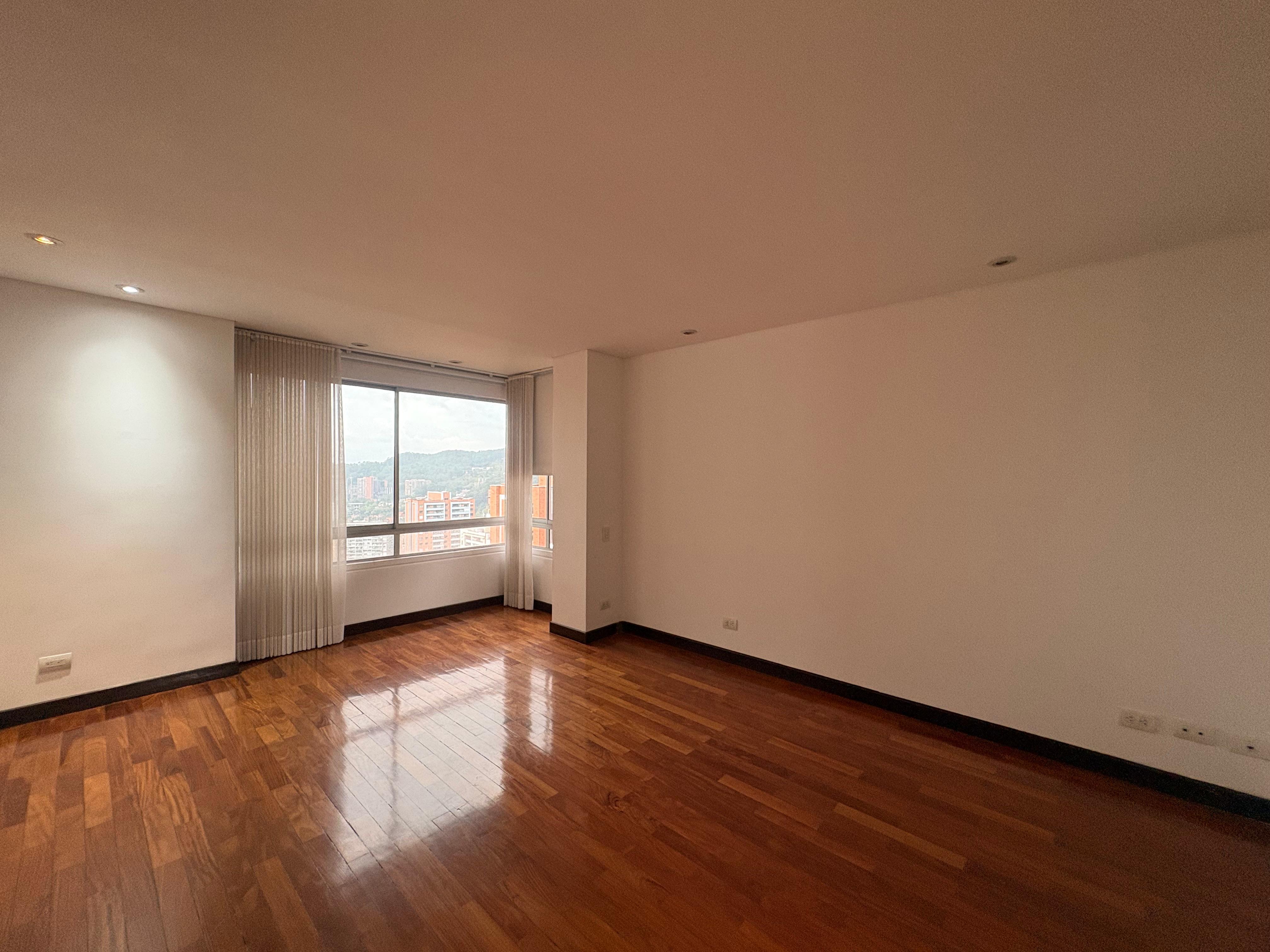 ARRIENDO APARTAMENTO, POBLADO CALERA
