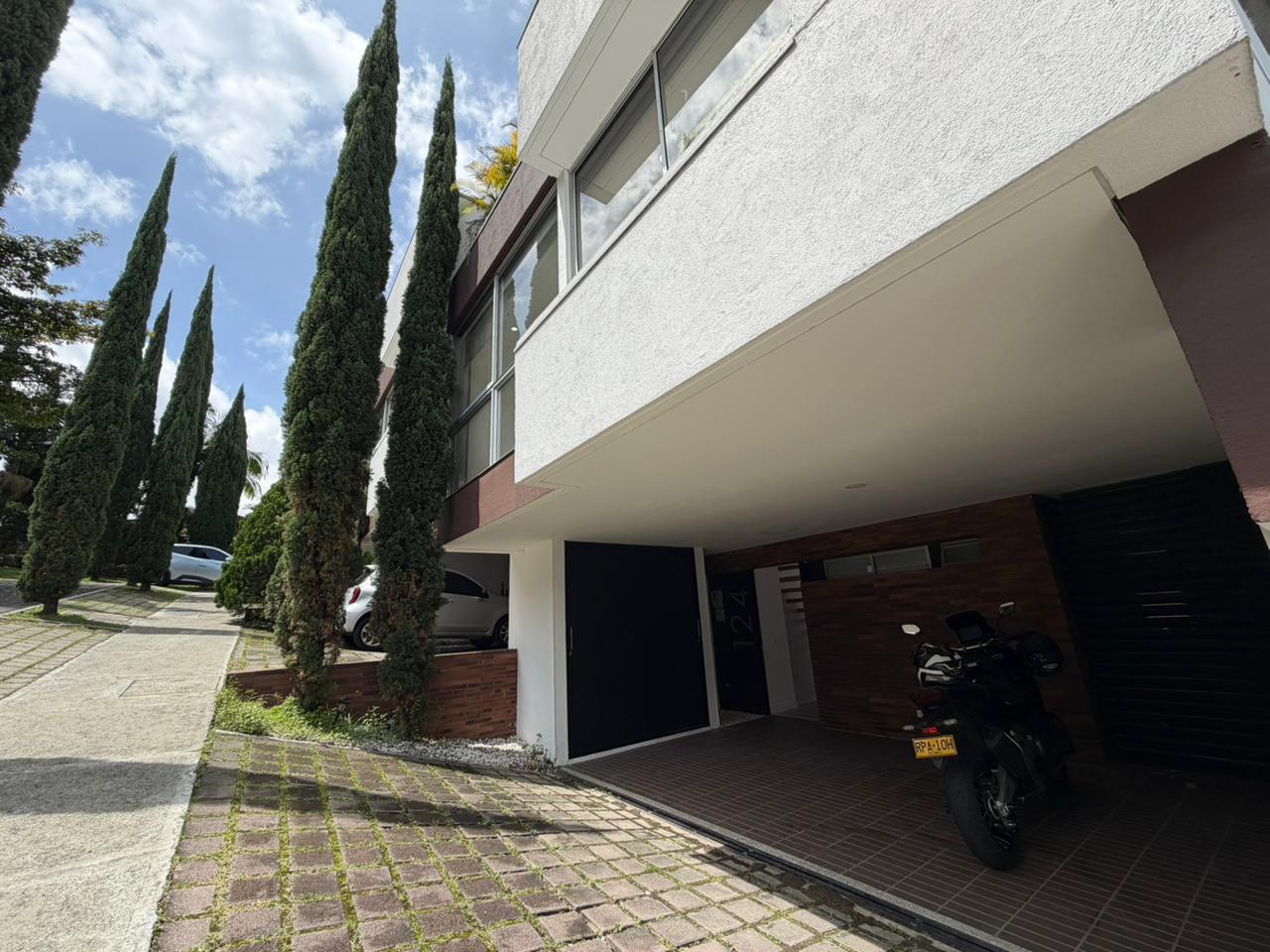 ARRIENDO CASA - ENVIGADO