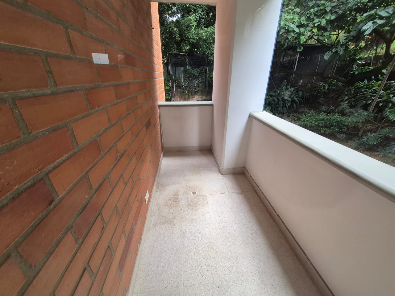 ARRIENDO APARTAMENTO, POBLADO FRONTERA