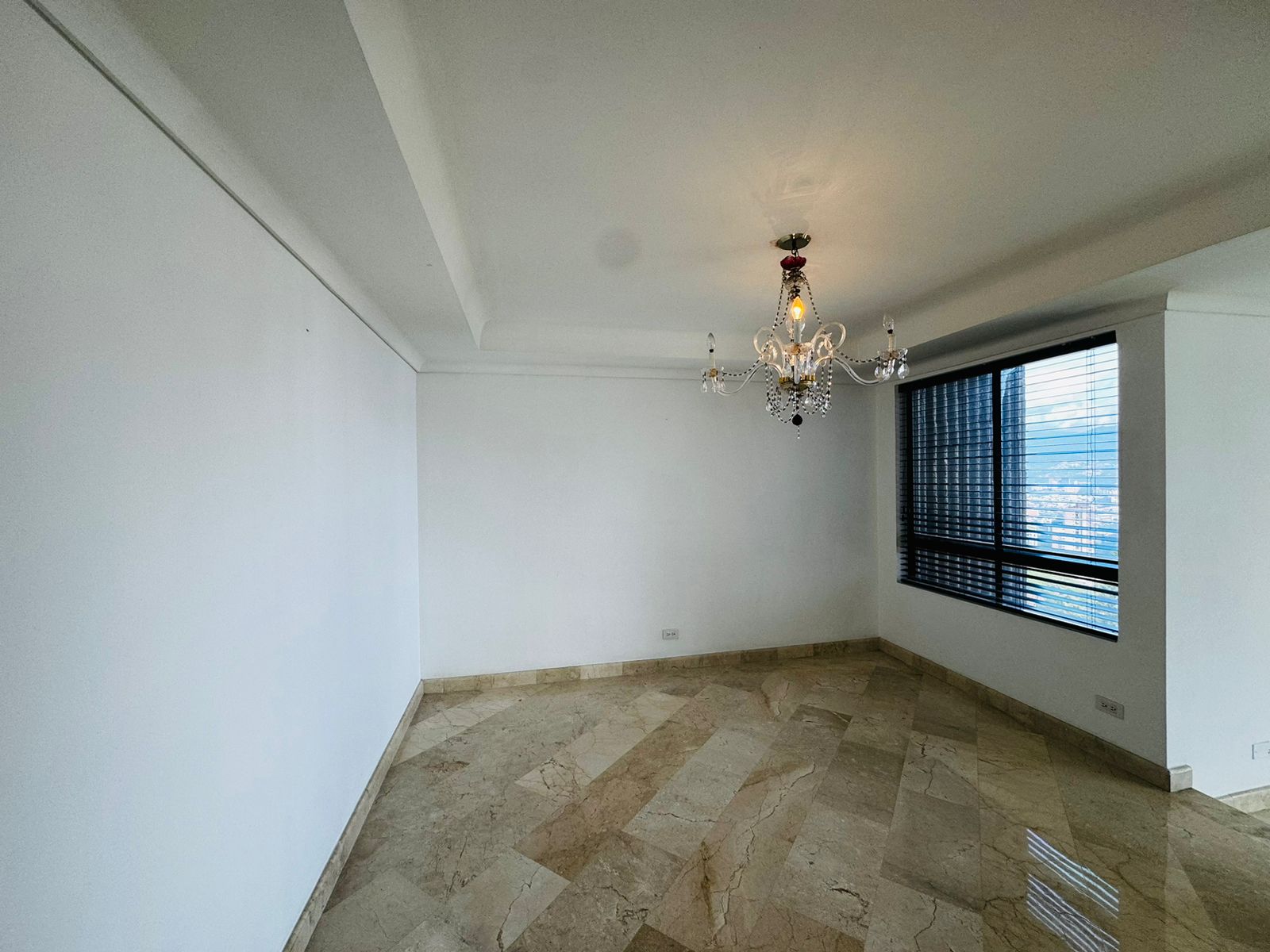 ARRIENDO APARTAMENTO - POBLADO