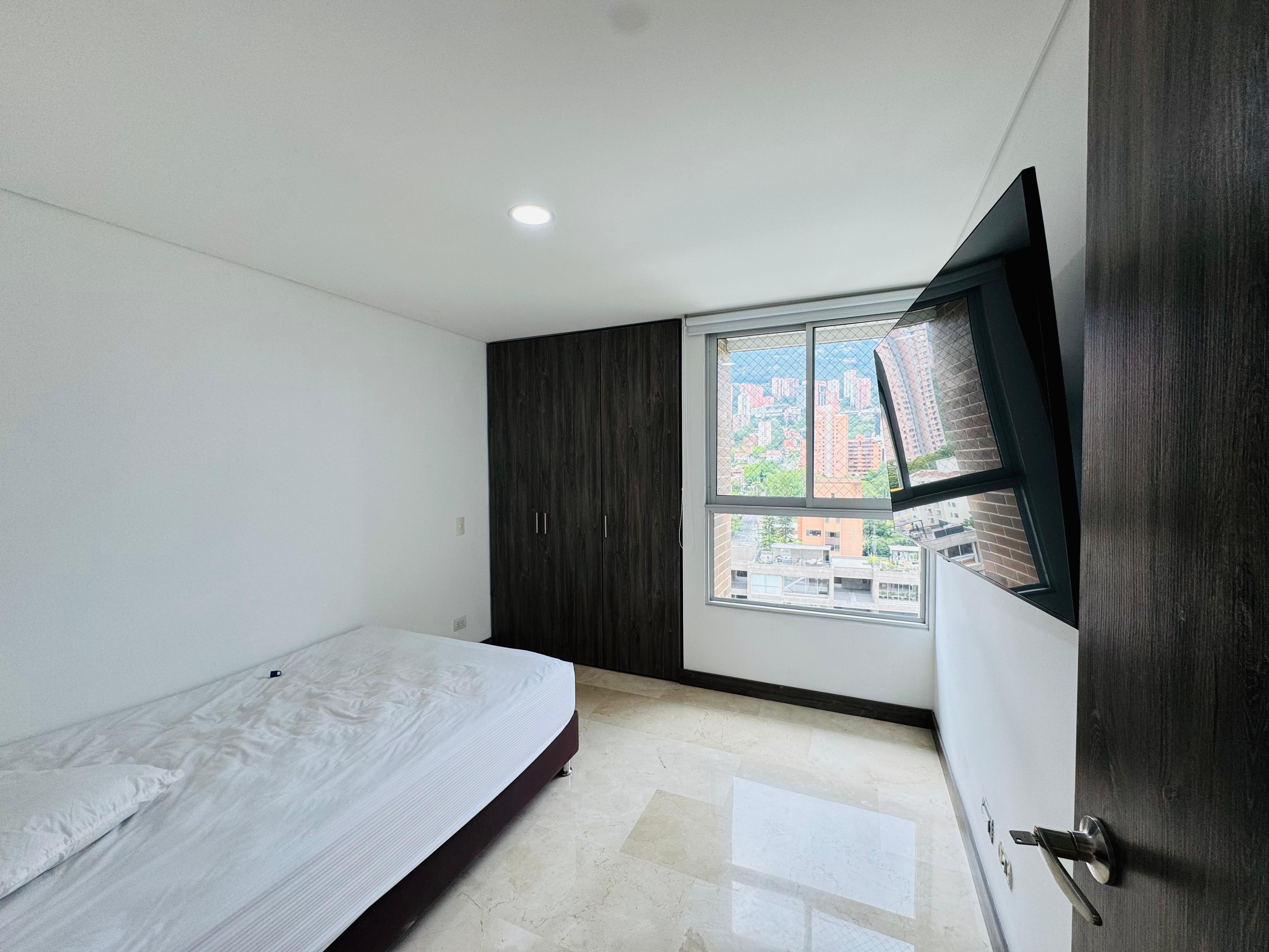 ARRIENDO APARTAMENTO - POBLADO LOMA DE LOS PARRA