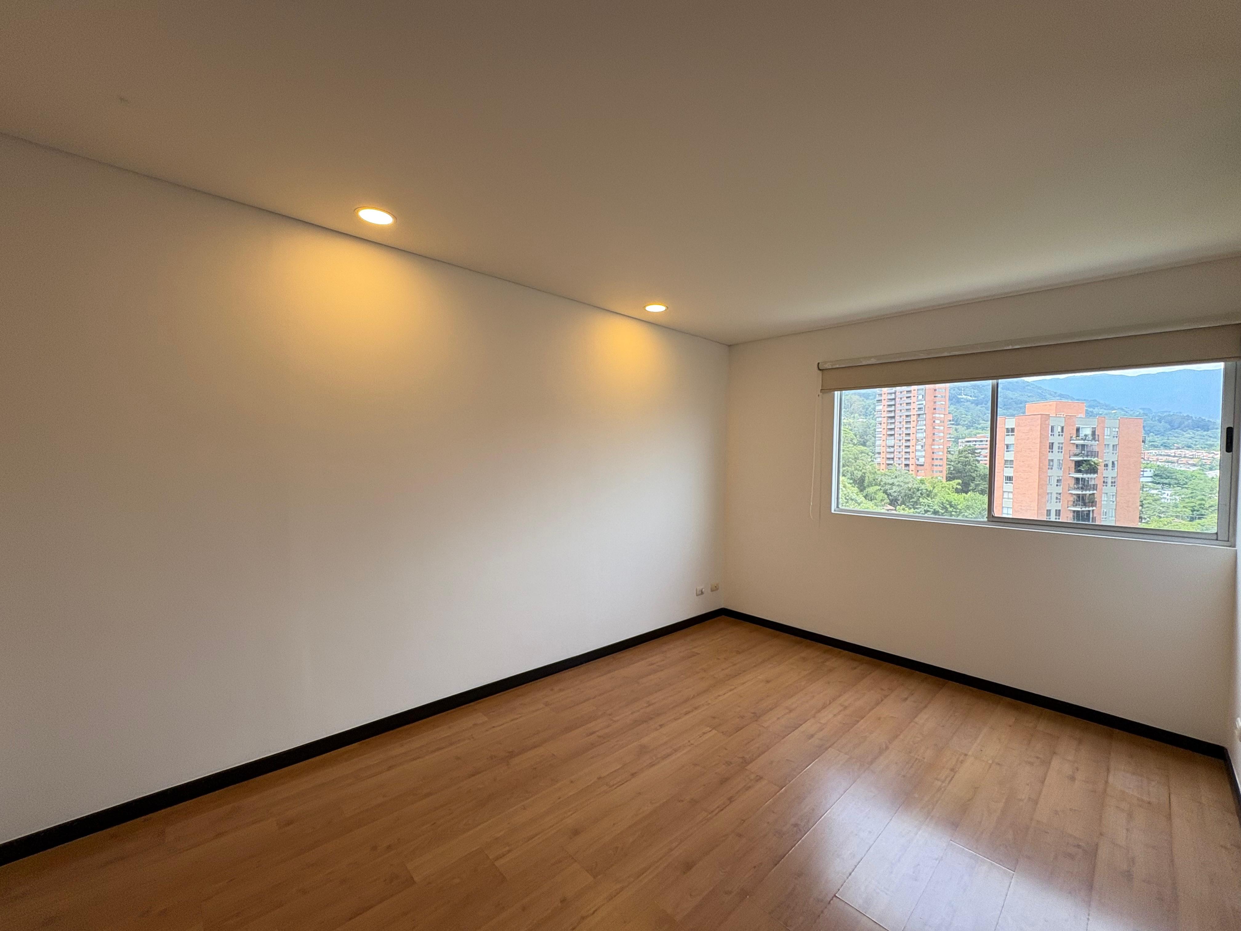 ARRIENDO APARTAMENTO, POBLADO SAN LUCAS