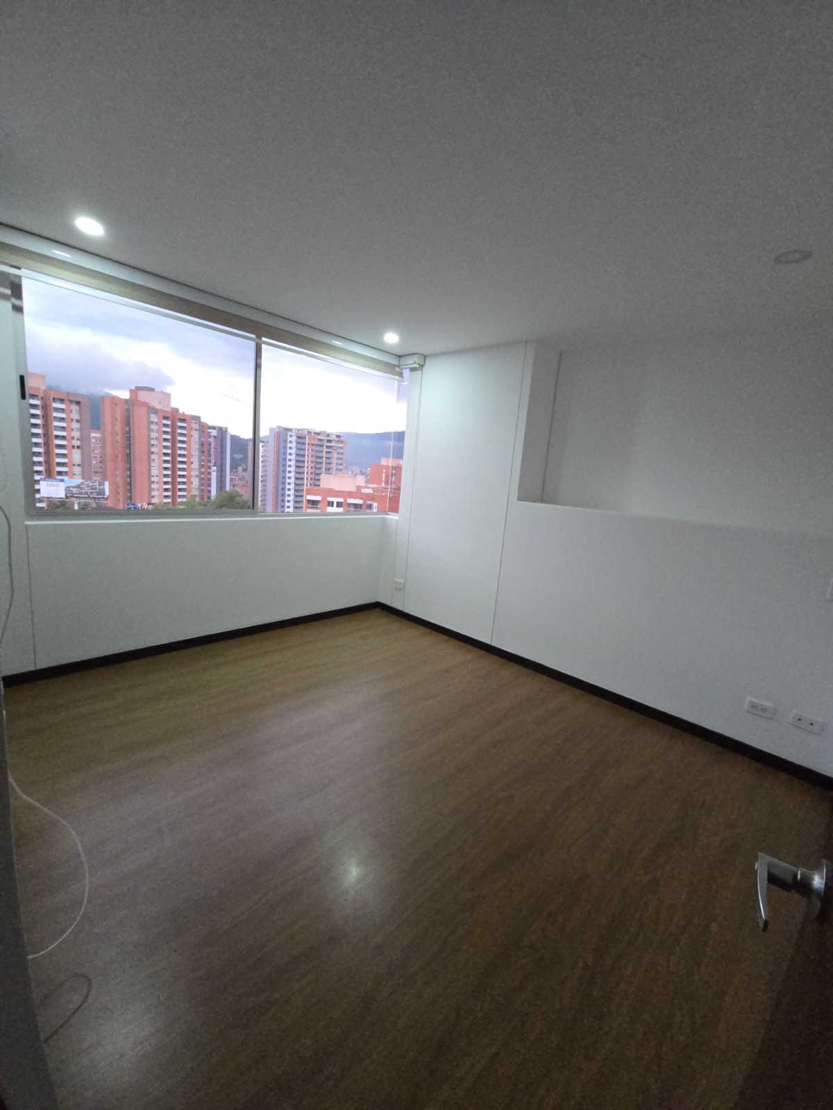ARRIENDO APARTAMENTO - ENVIGADO ESMERALDAL