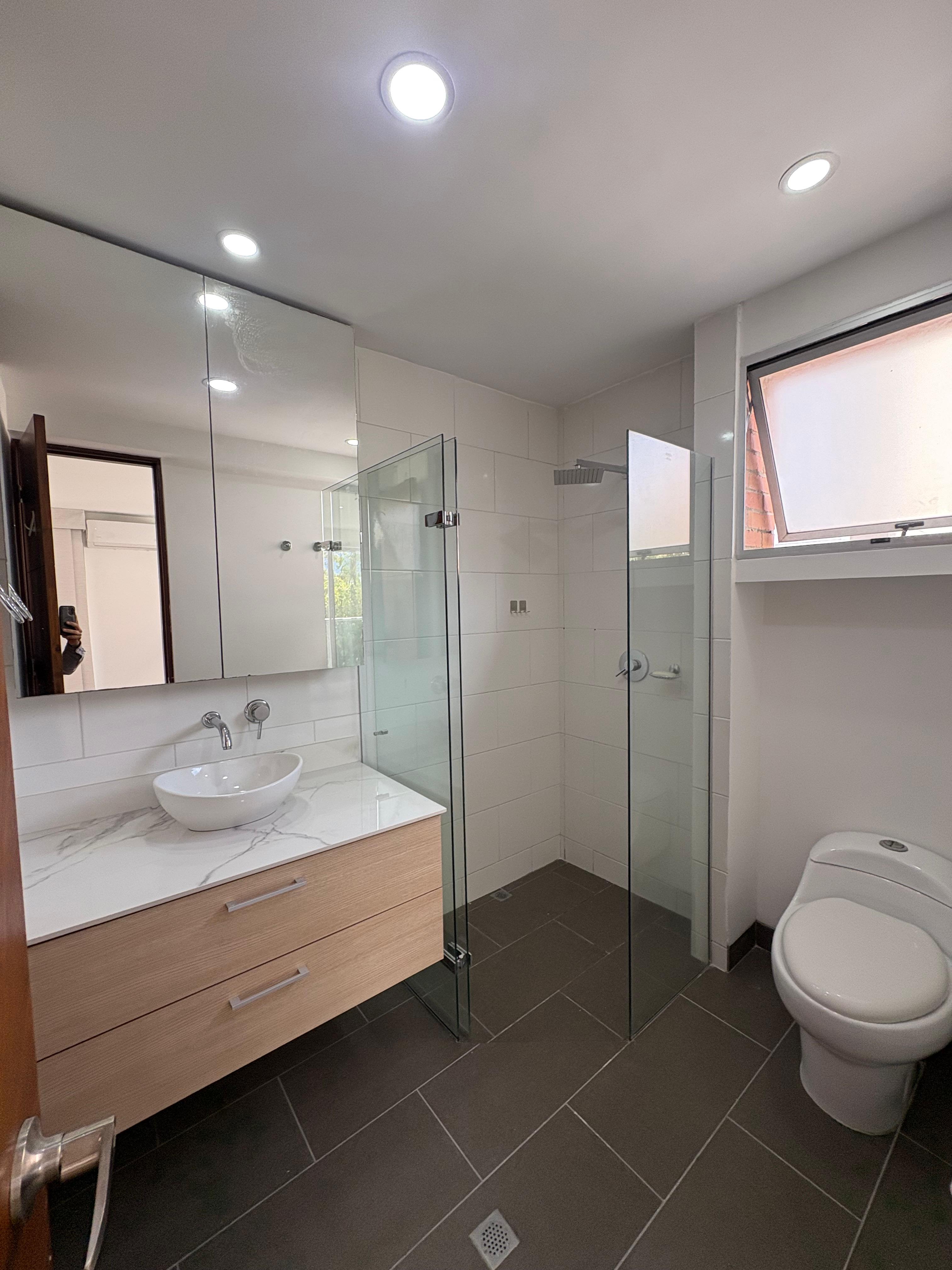 ARRIENDO APARTAMENTO, POBLADO SANTA MARIA DE LOS ANGELES