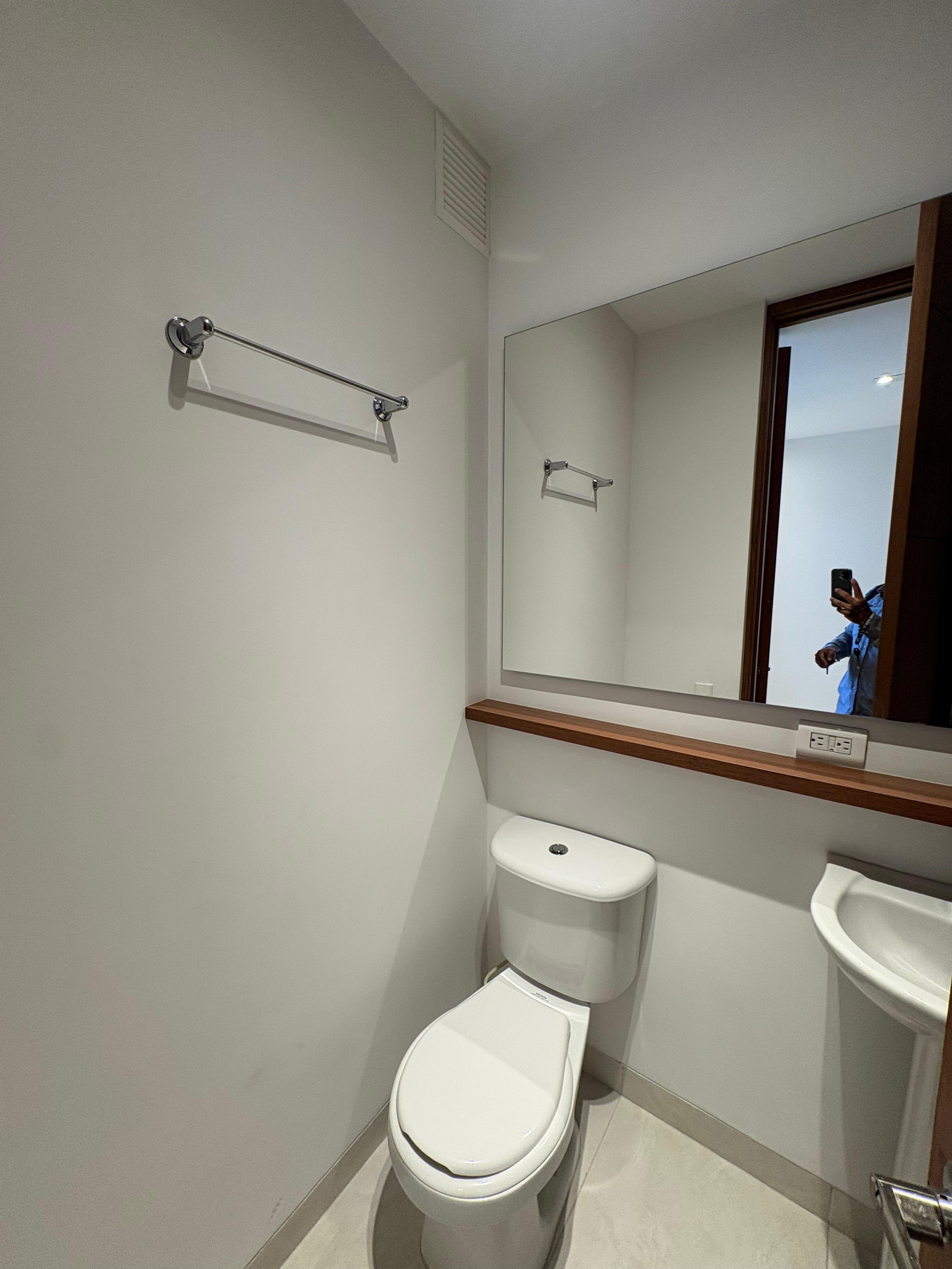 ARRIENDO APARTAMENTO, POBLADO TESORO