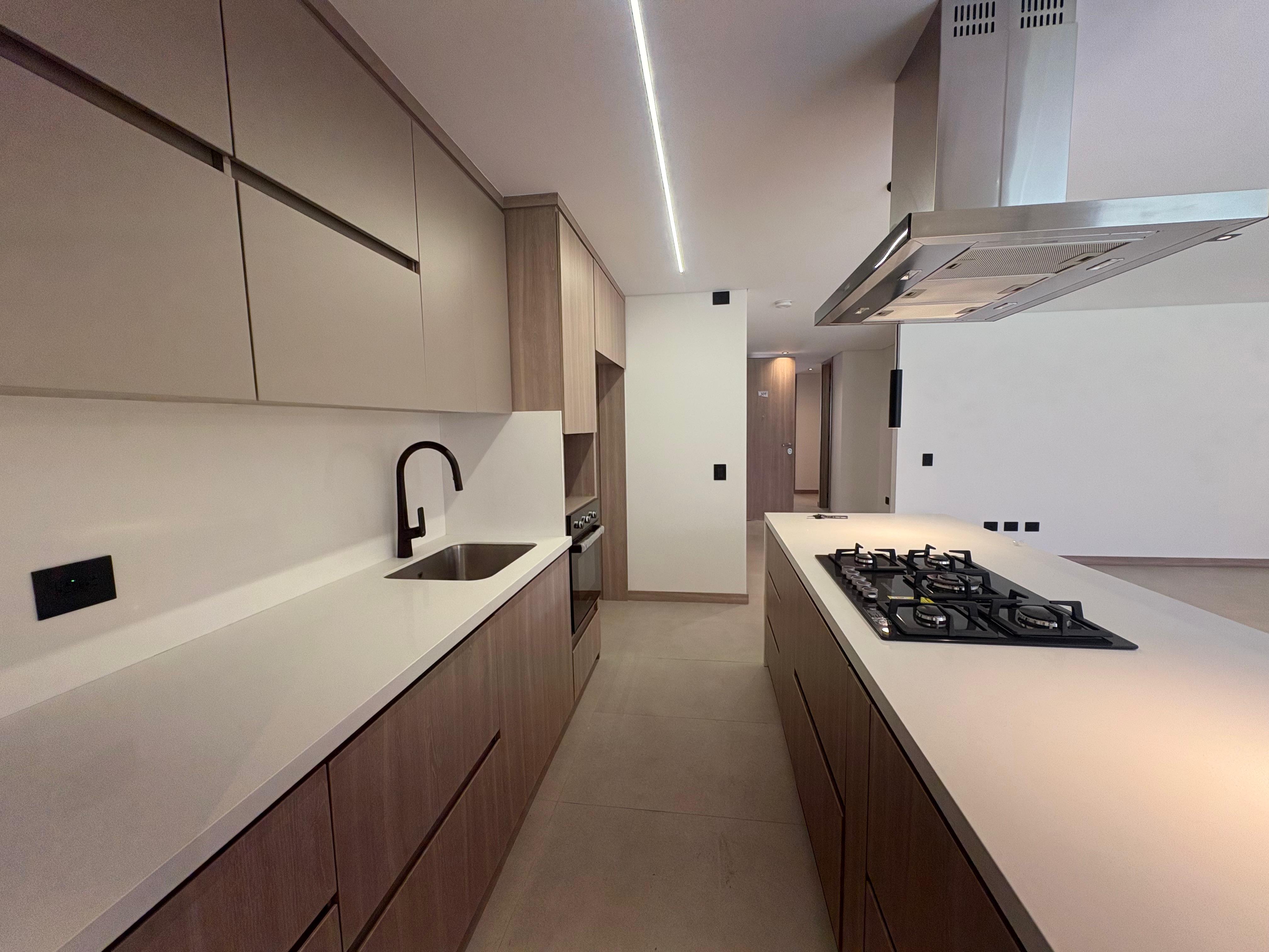 ARRIENDO APARTAMENTO, LAURELES PARA ESTRENAR