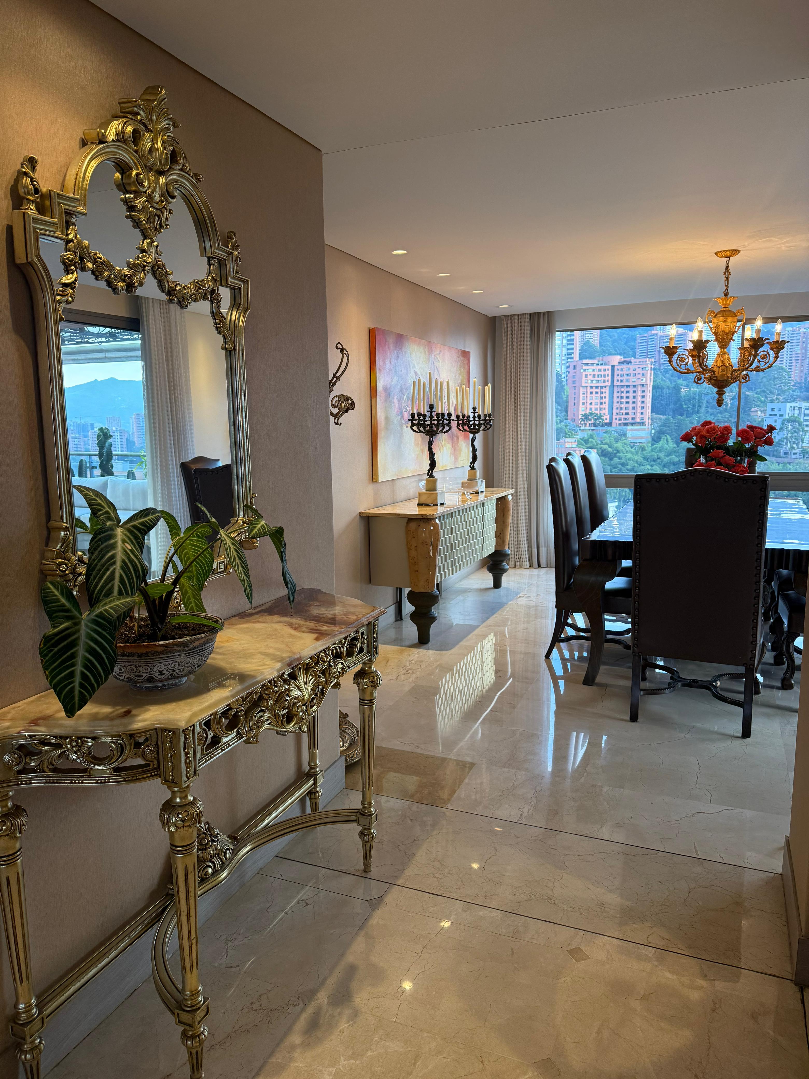 ARRIENDO PENTHOUSE AMOBLADO - POBLADO SECTOR EL TESORO