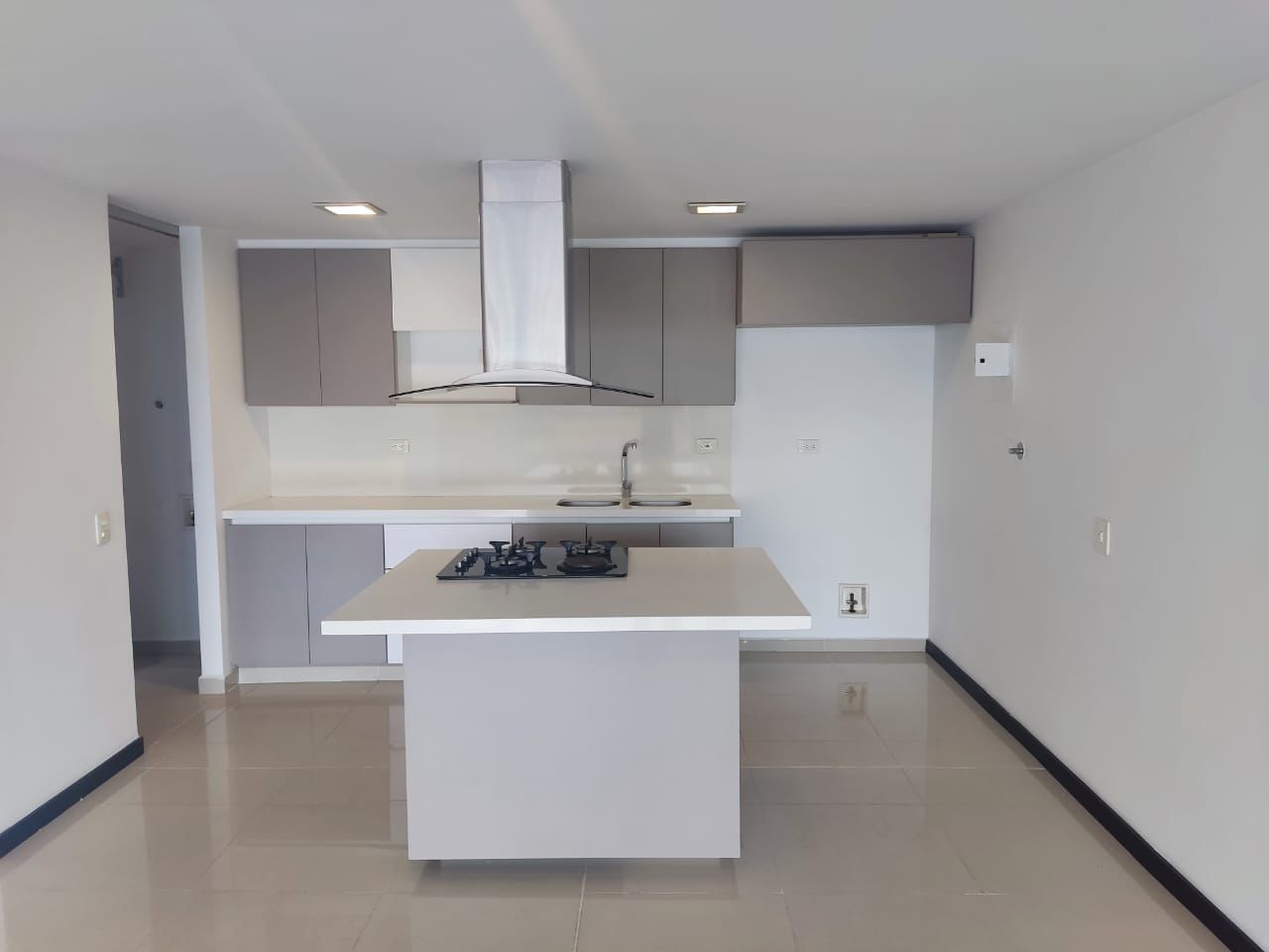 ARRIENDO APARTAMENTO, ENVIGADO BRUJAS