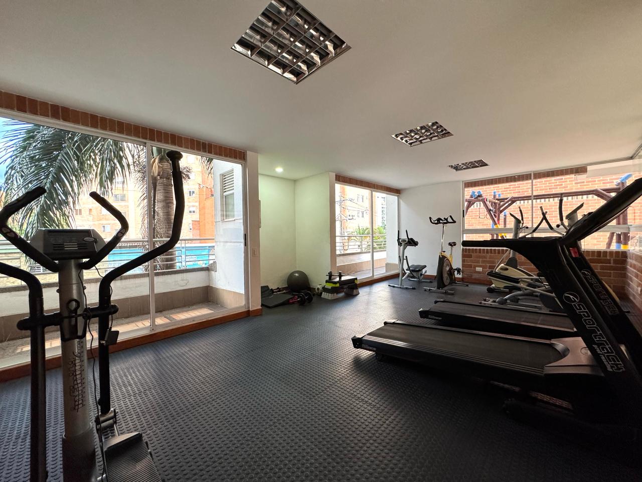 ARRIENDO PENTHOUSE, LAURELES