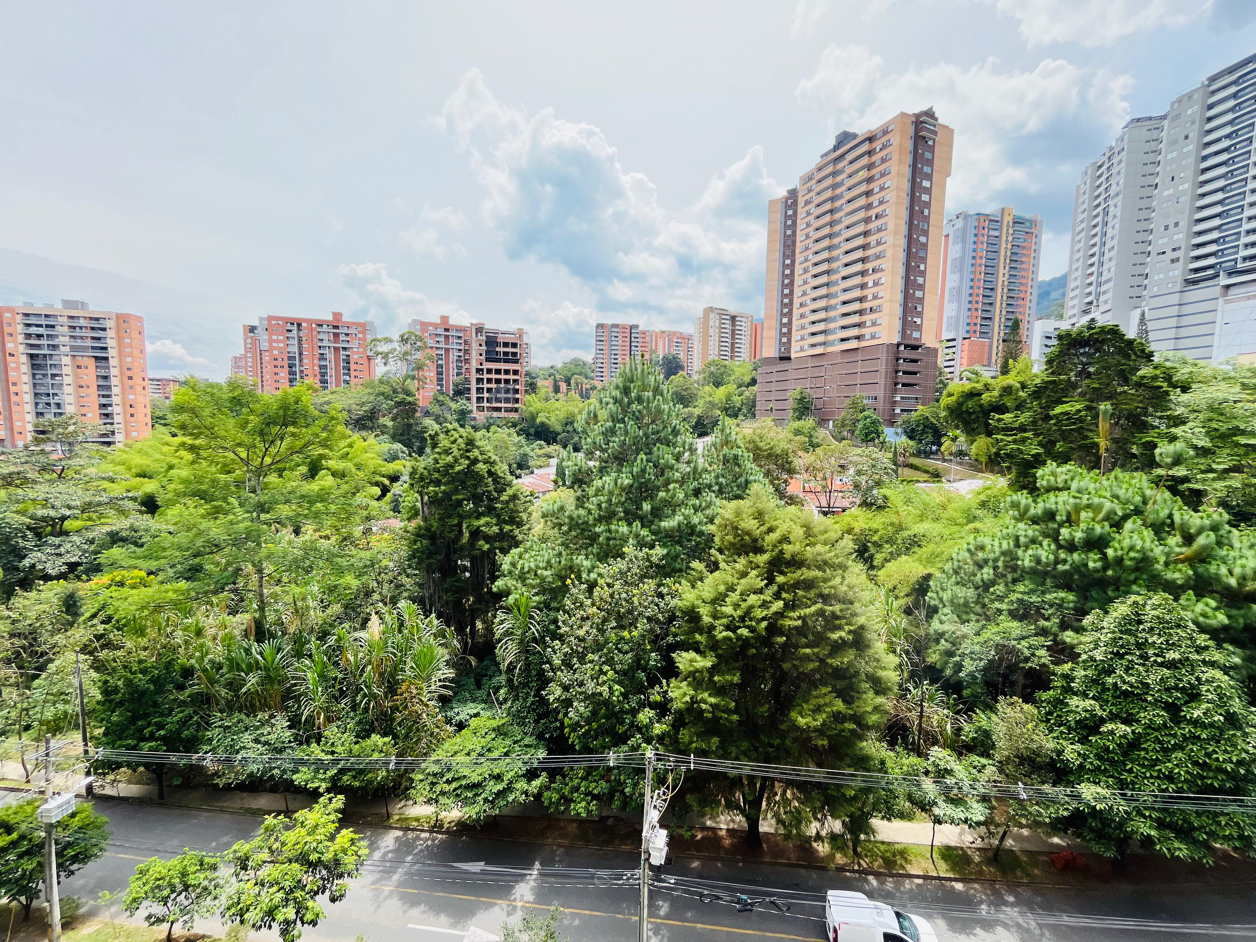ARRIENDO APARTAMENTO - ENVIGADO CUMBRES