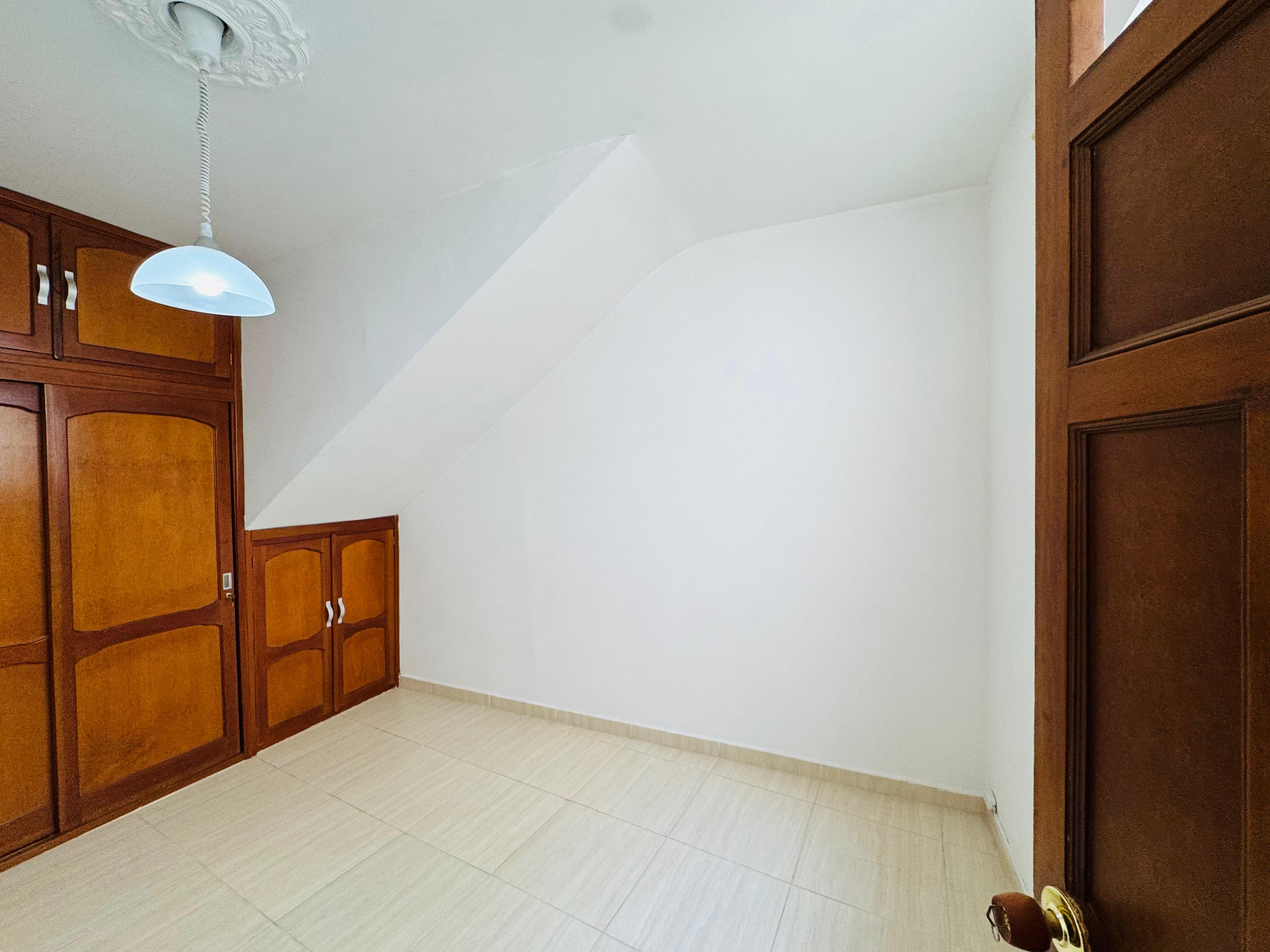 ARRIENDO CASA PARA VIVIENDA O COMERCIAL - FLORIA NUEVA