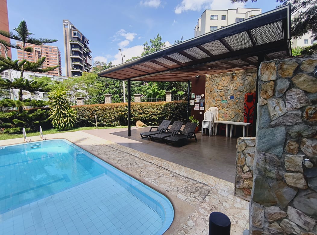 ARRIENDO APARTAMENTO - POBLADO LOMA DE LOS PARRA