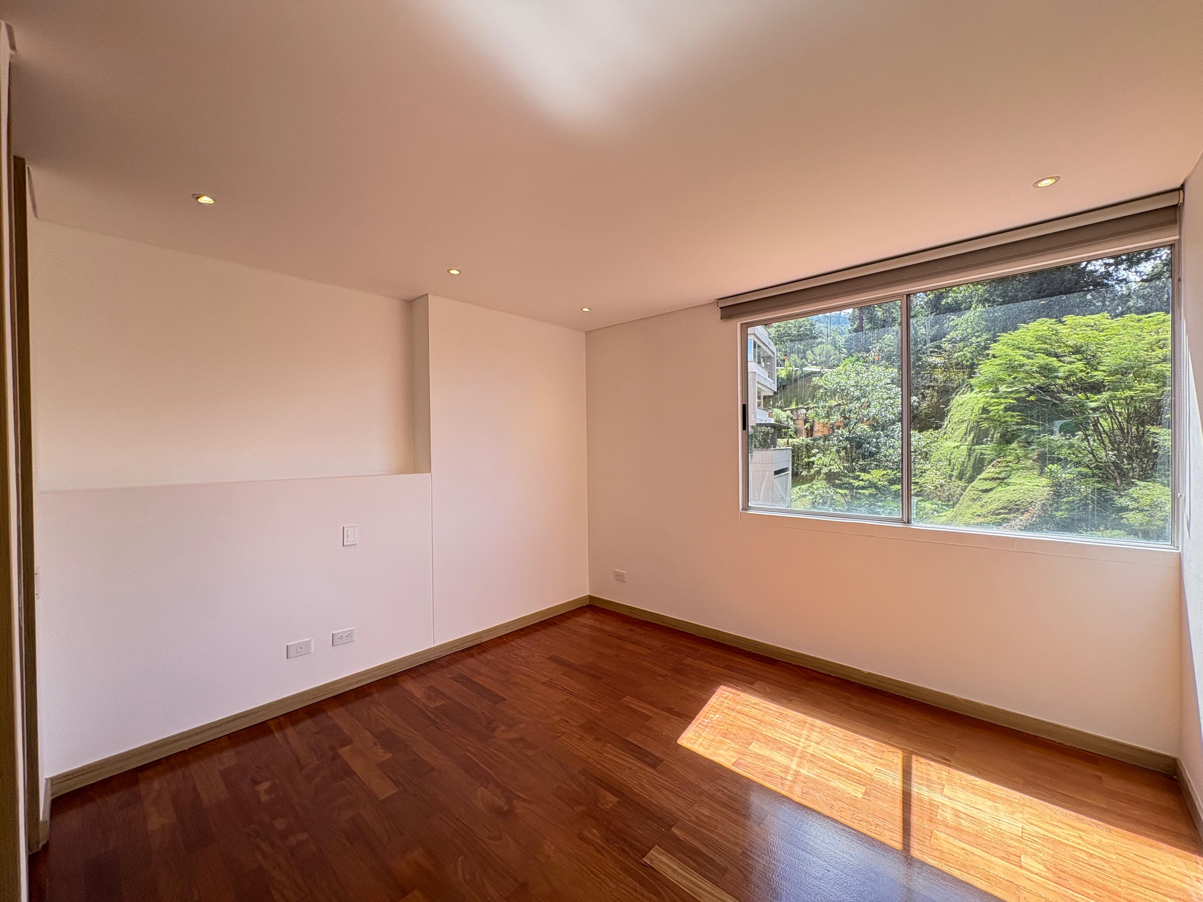 ARRIENDO APARTAMENTO, POBLADO CALERA