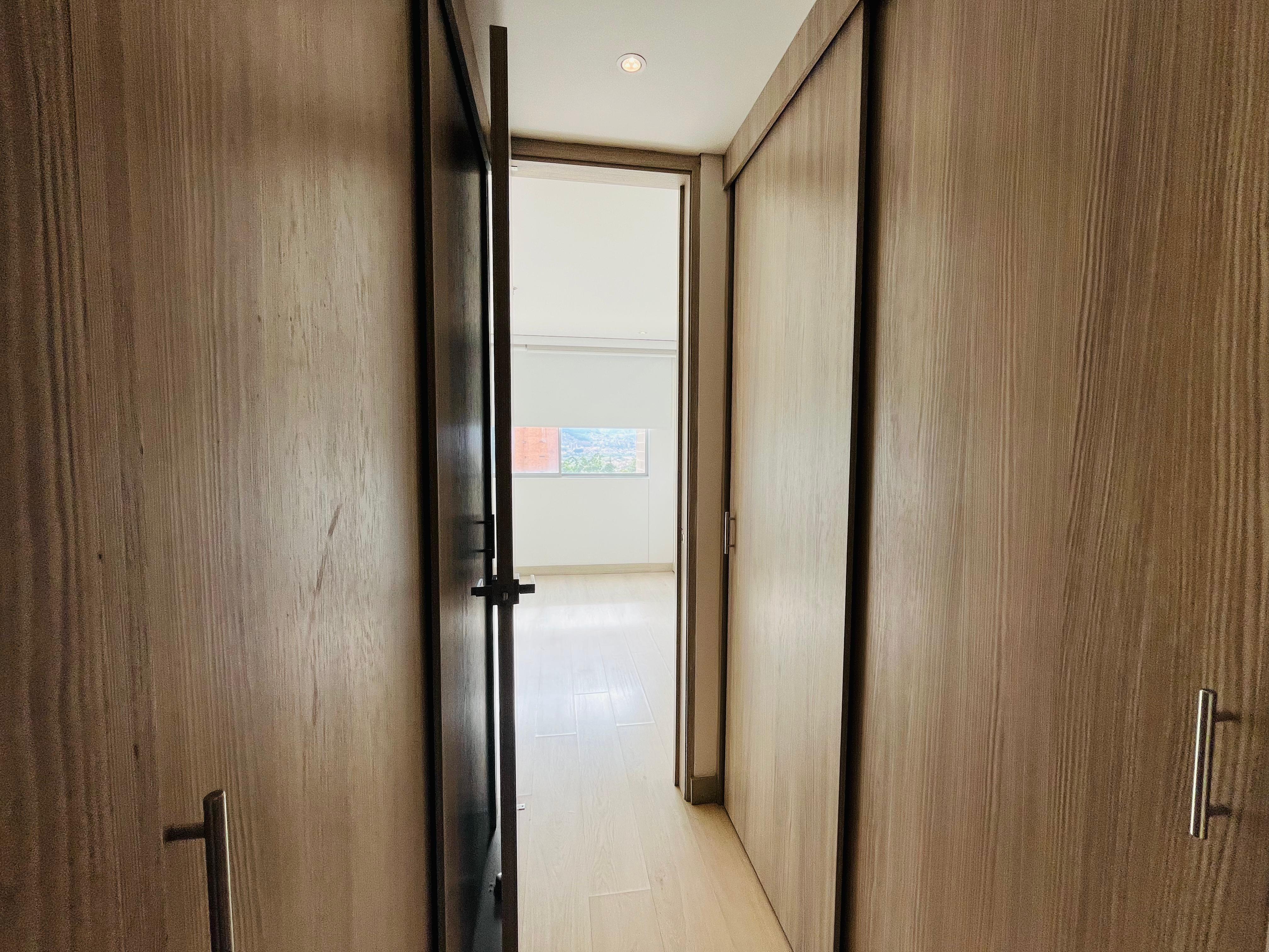 ARRIENDO APARTAMENTO - POBLADO CASTROPOL