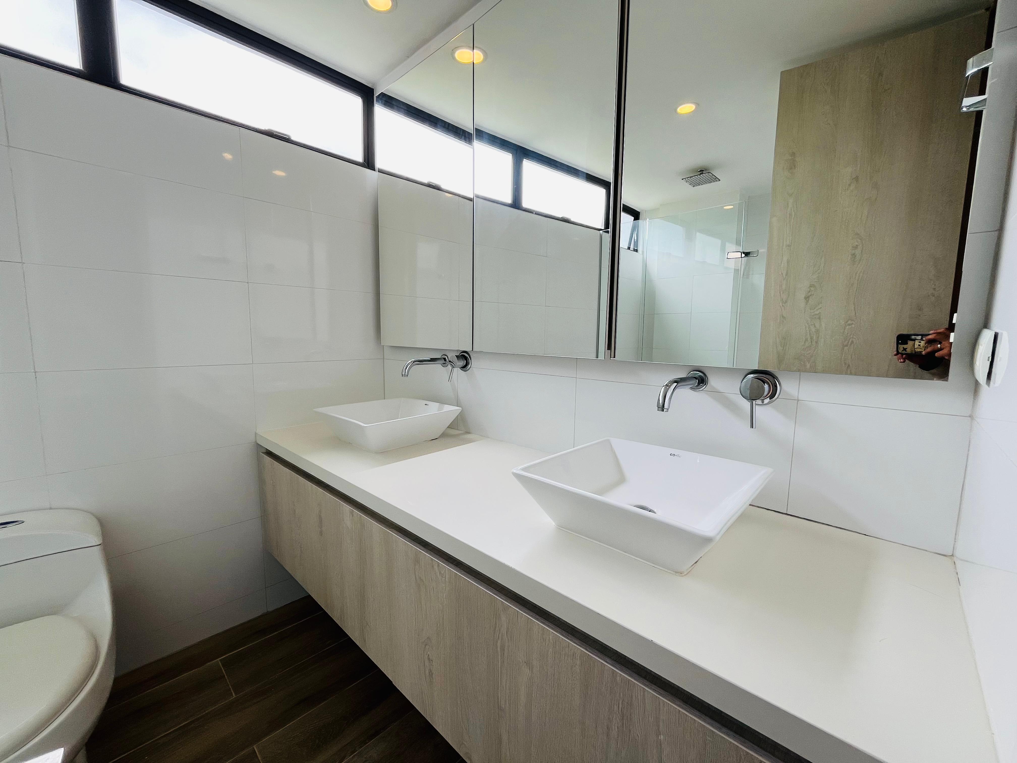 ARRIENDO APARTAMENTO - ENVIGADO LOMA DE LAS BRUJAS