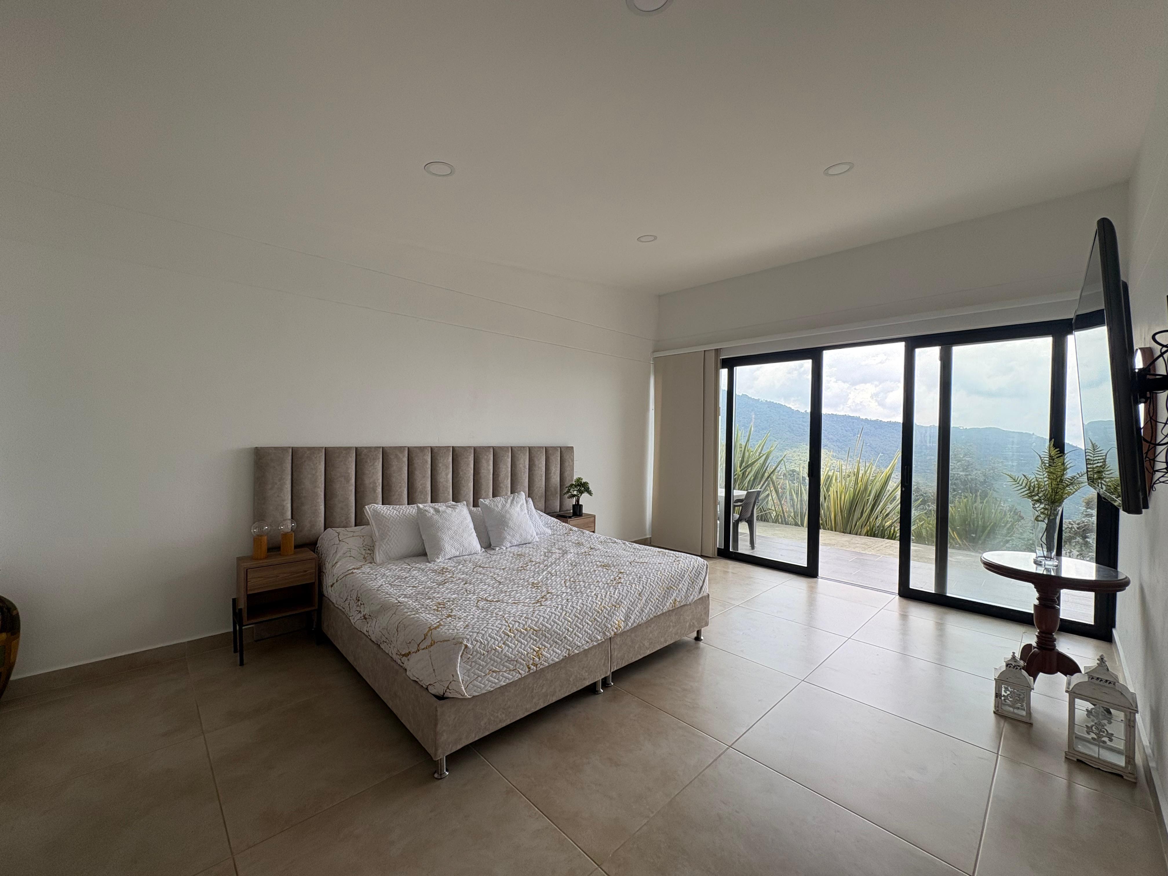 ARRIENDO CASA CAMPESTRE ENVIGADO, CATEDRAL