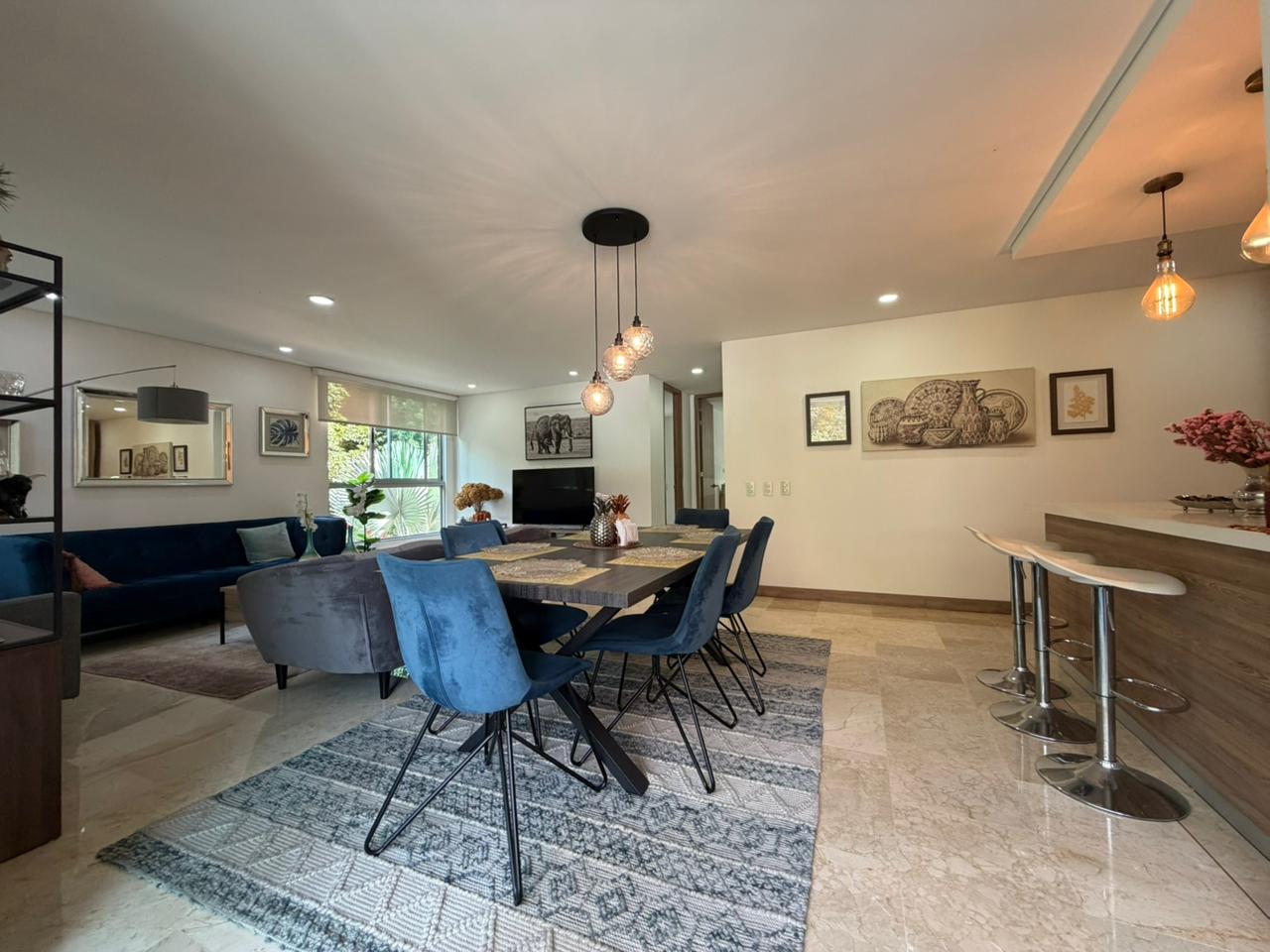 ARRIENDO APARTAMENTO AMOBLADO  - POBLADO CASTROPOL