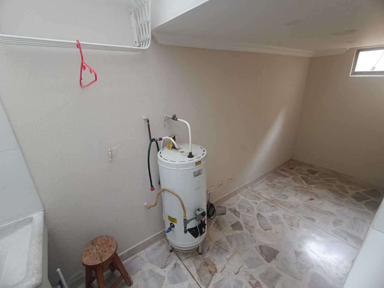 ARRIENDO APARTAMENTO - ENVIGADO LAS BRUJAS