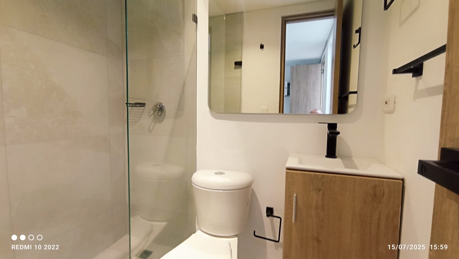 ARRIENDO CASA - ENVIGADO SECTOR INTERMEDIA