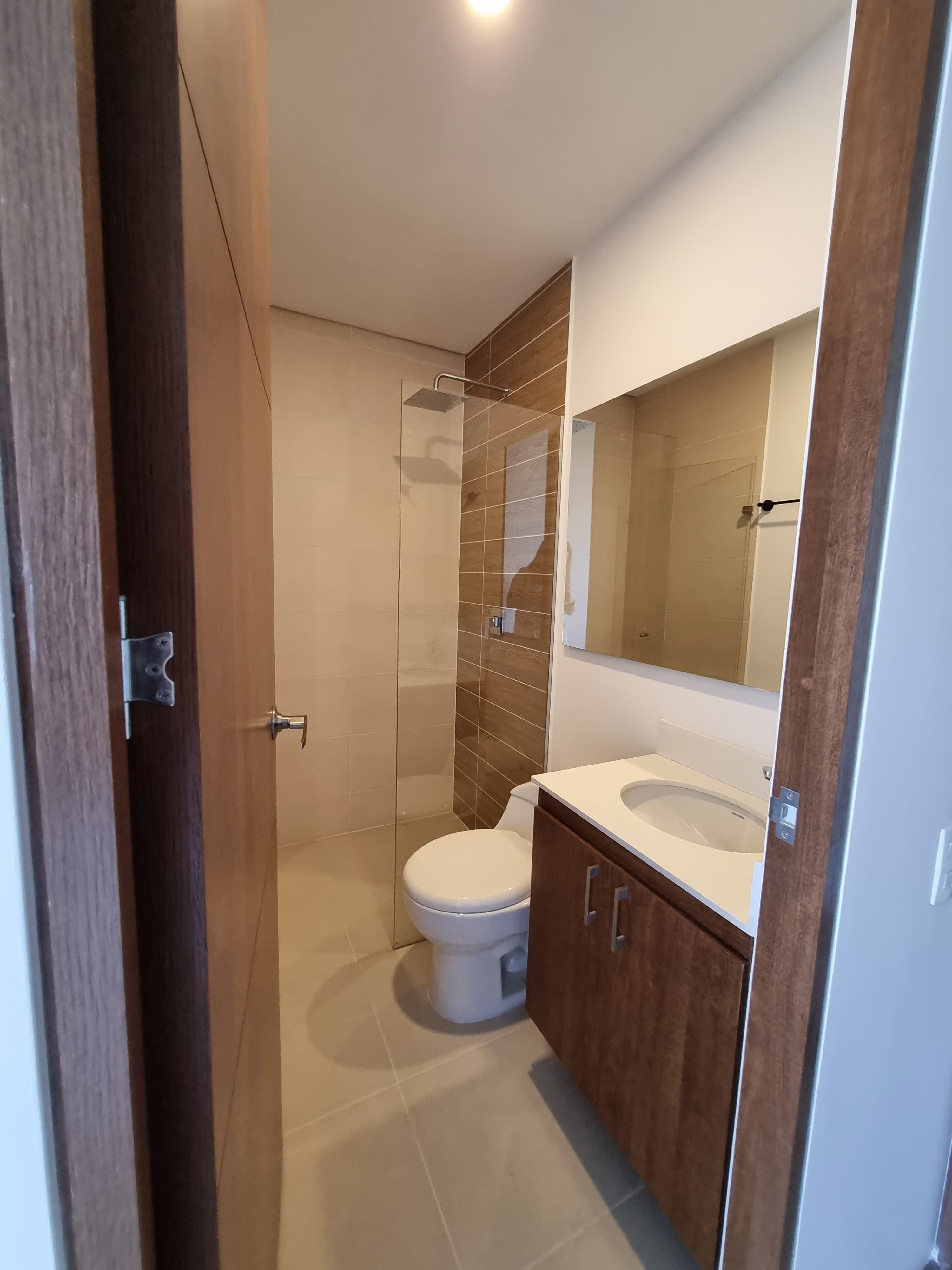 ARRIENDO APARTAMENTO - POBLADO LOS GONZALEZ
