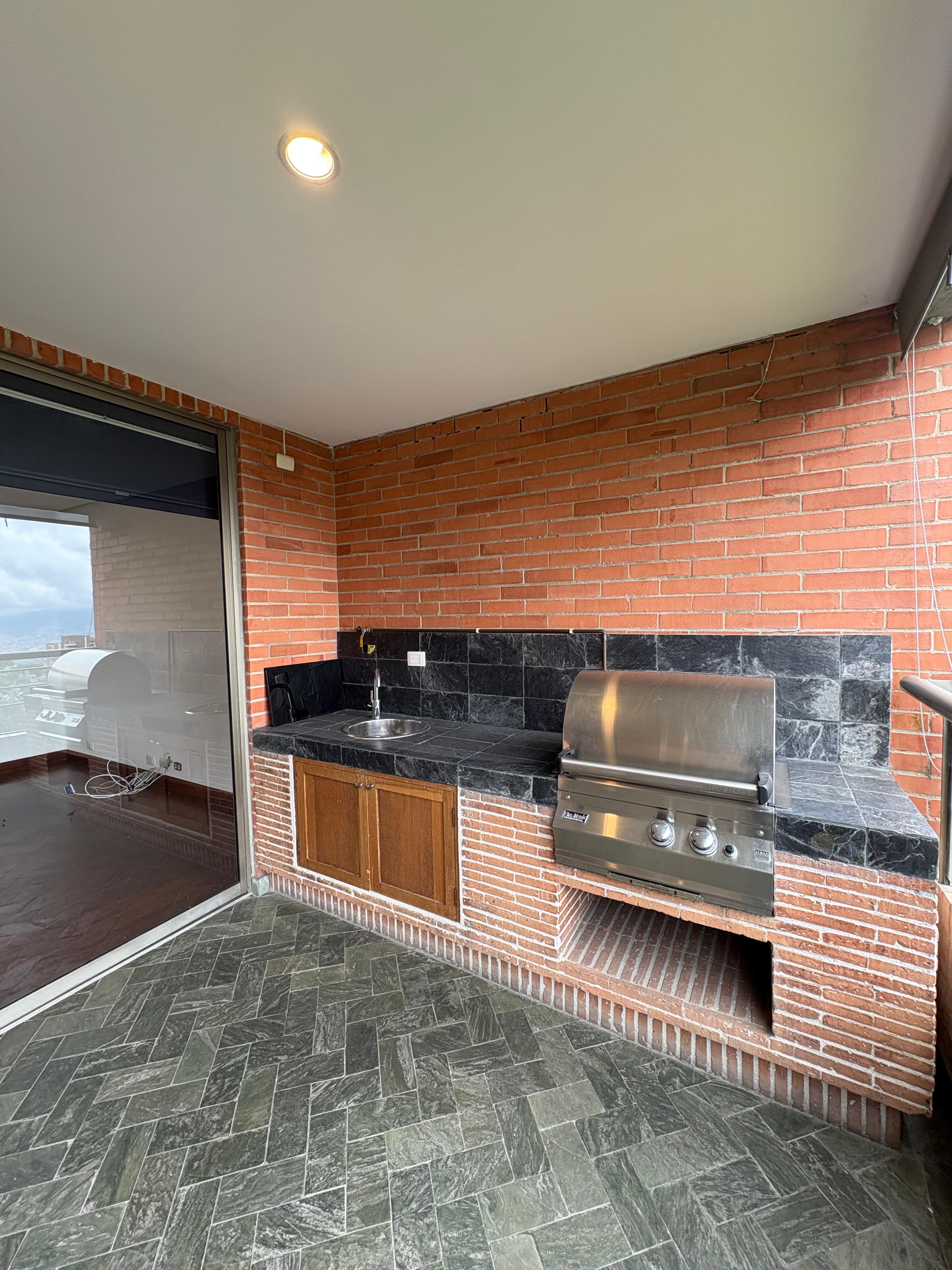 ARRIENDO APARTAMENTO, POBLADO CALERA