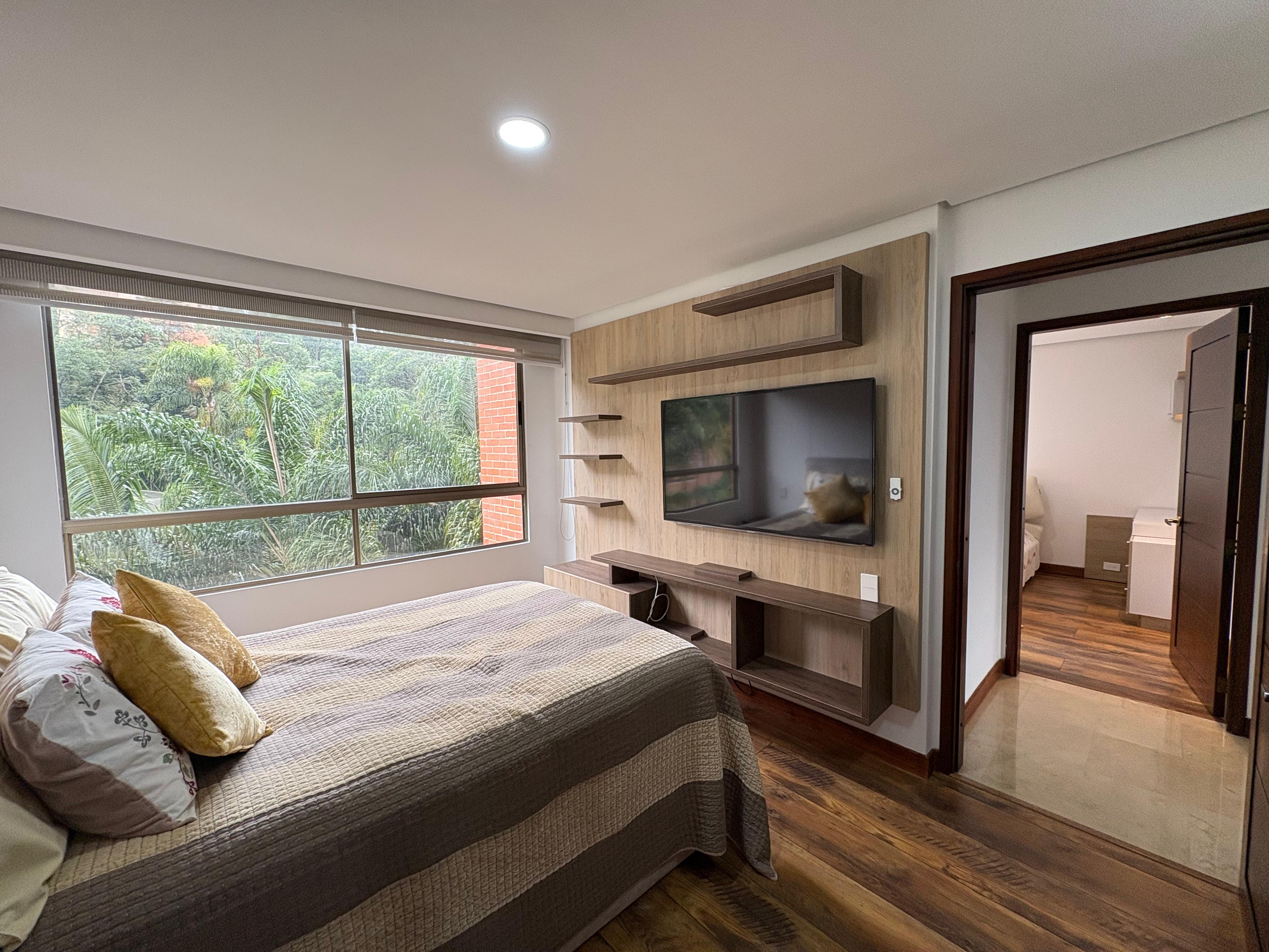 ARRIENDO APARTAMENTO POBLADO CALERA, AMOBLADO Y DESOCUPADO