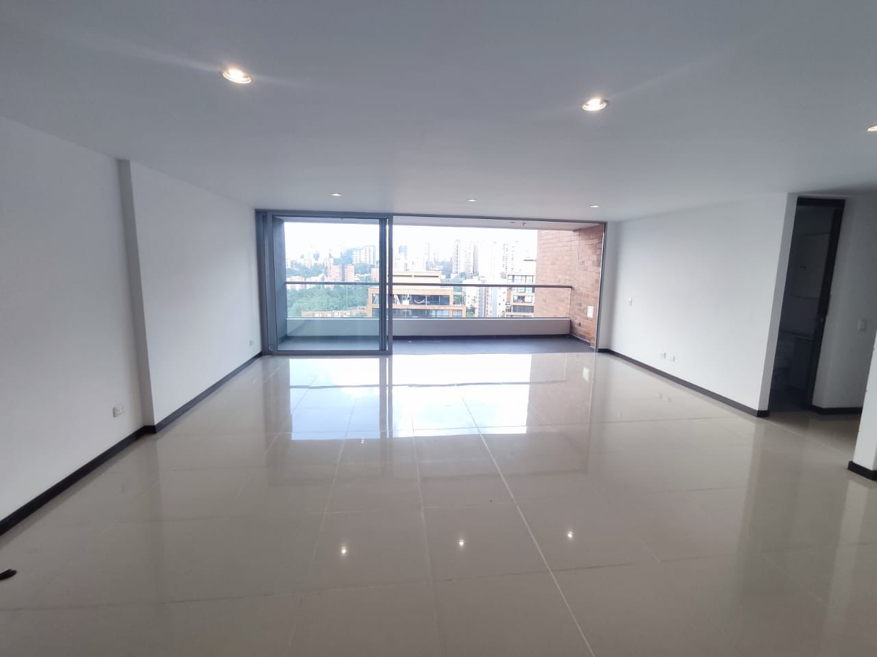 ARRIENDO APARTAMENTO, ENVIGADO BRUJAS
