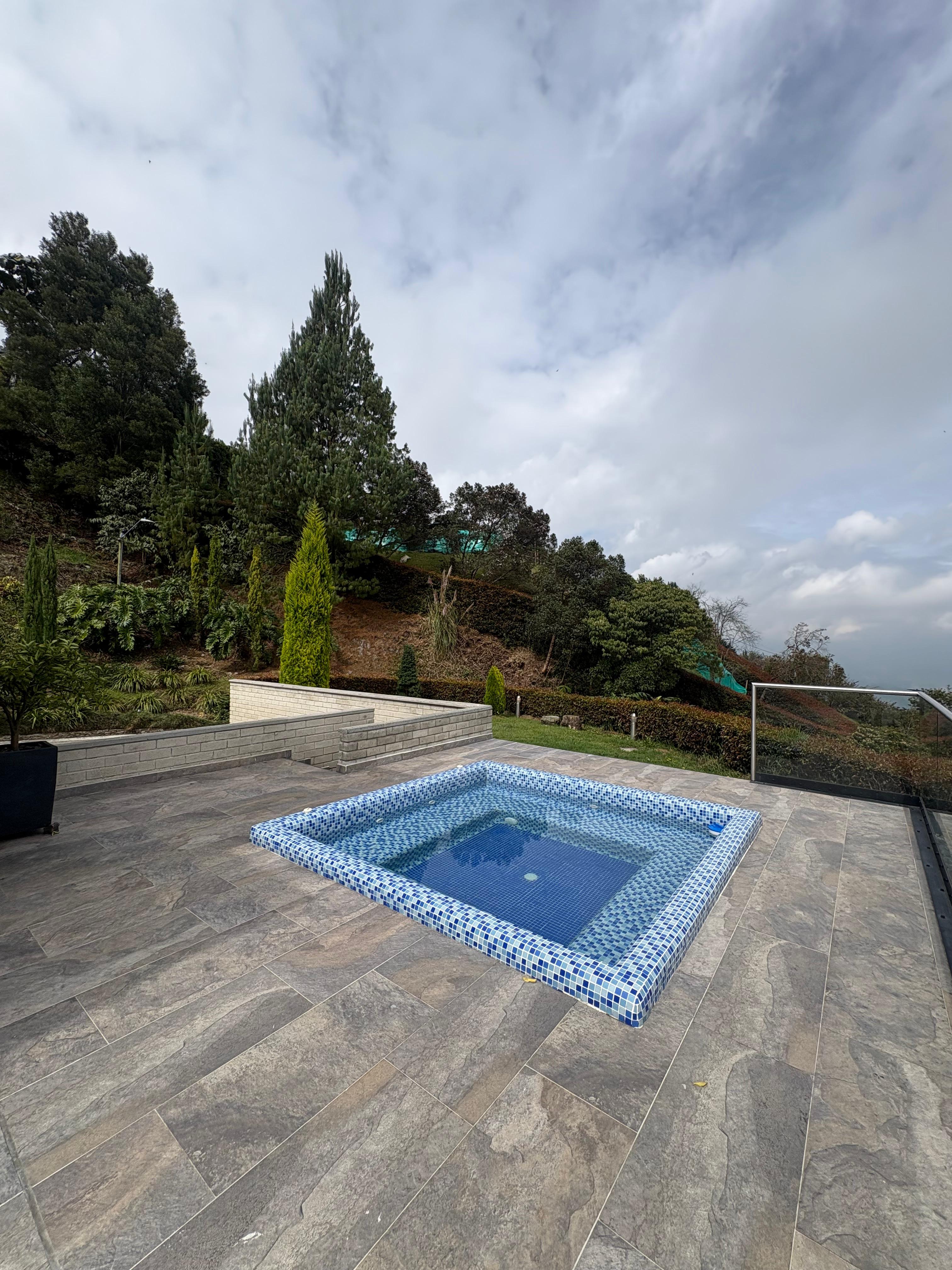 ARRIENDO CASA CAMPESTRE - ALTO DE LAS PALMAS