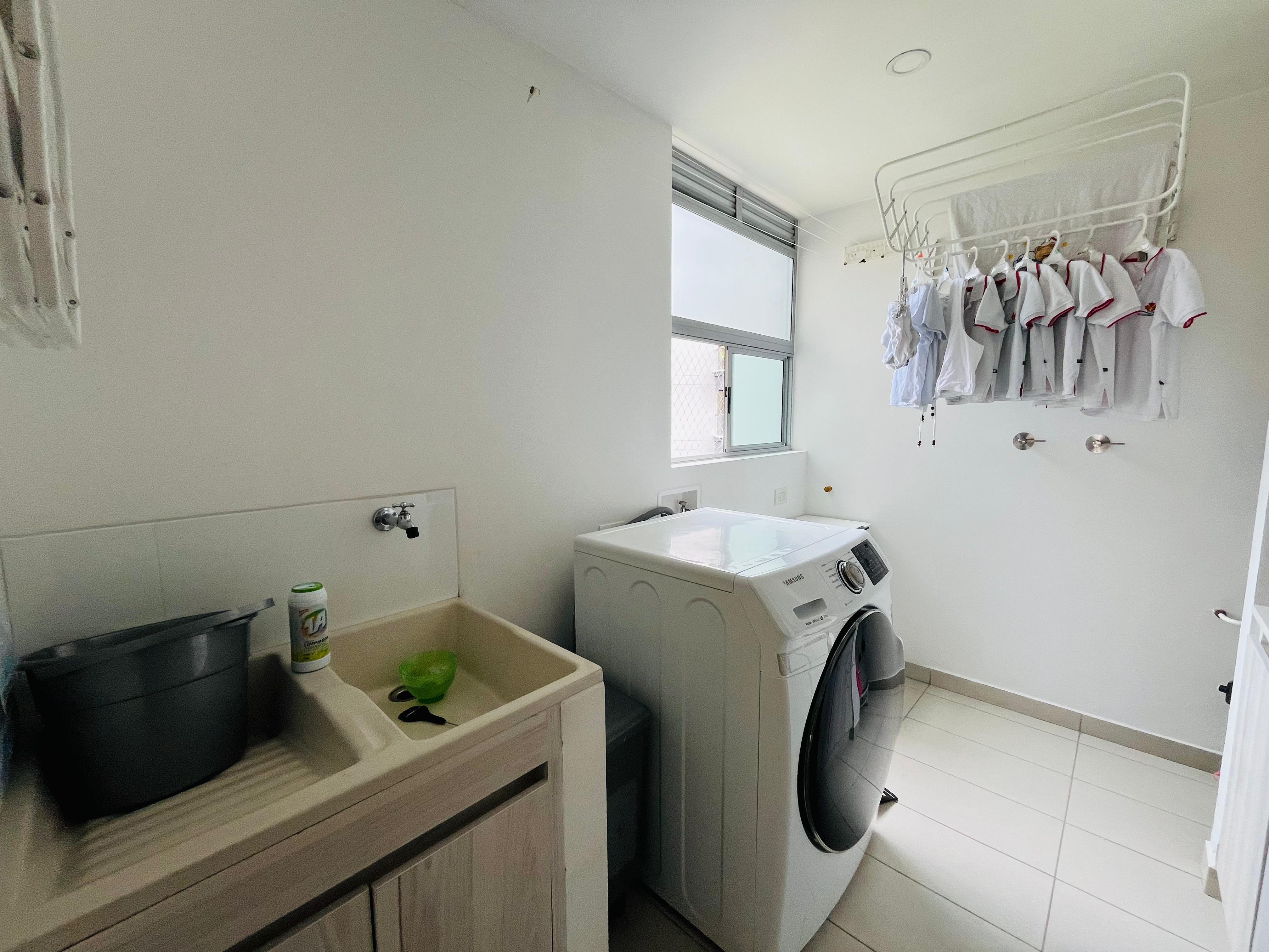 ARRIENDO APARTAMENTO - ENVIGADO LAS BRUJAS