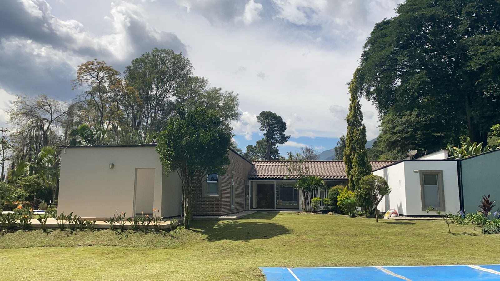 ARRIENDO CASA - ENVIGADO ESCOBERO