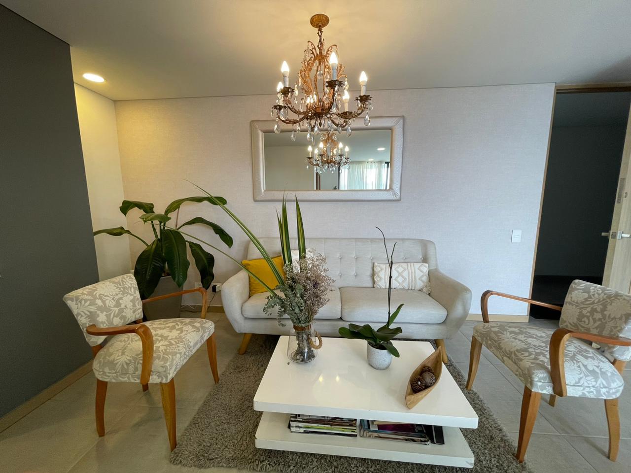 ARRIENDO APARTAMENTO, AV PALMAS