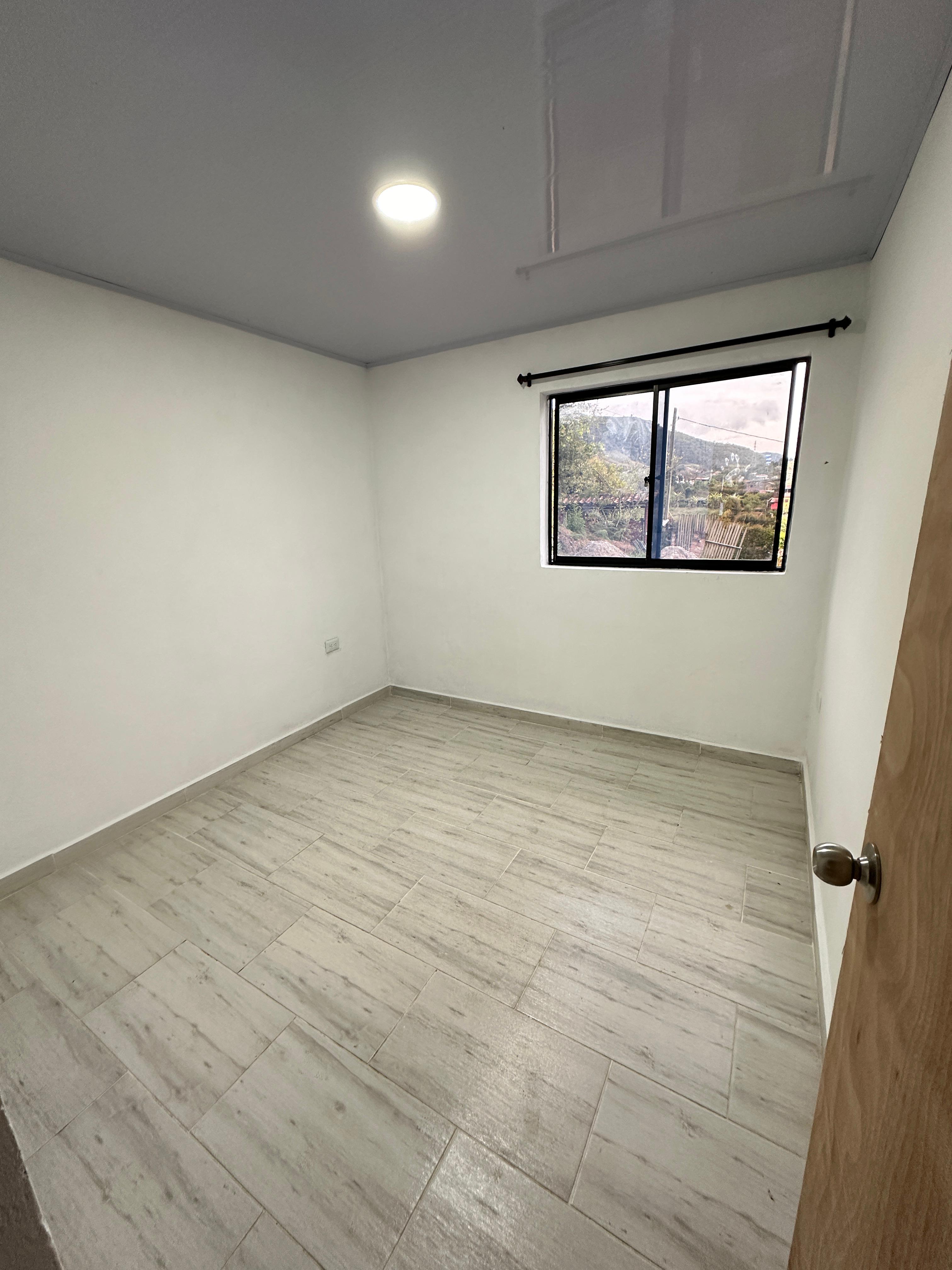 ARRIENDO FINCA - GUARNE