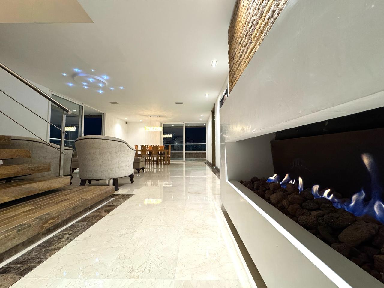 ARRIENDO PENTHOUSE, LAURELES