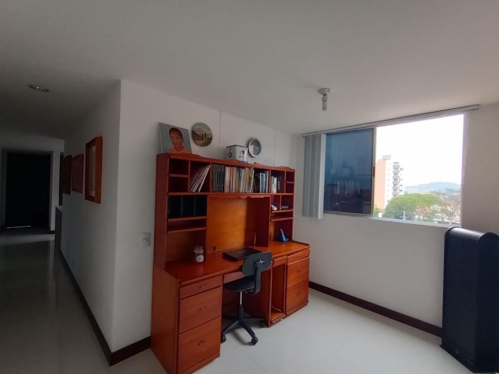 ARRIENDO APARTAMENTO AMOBLADO, LAURELES
