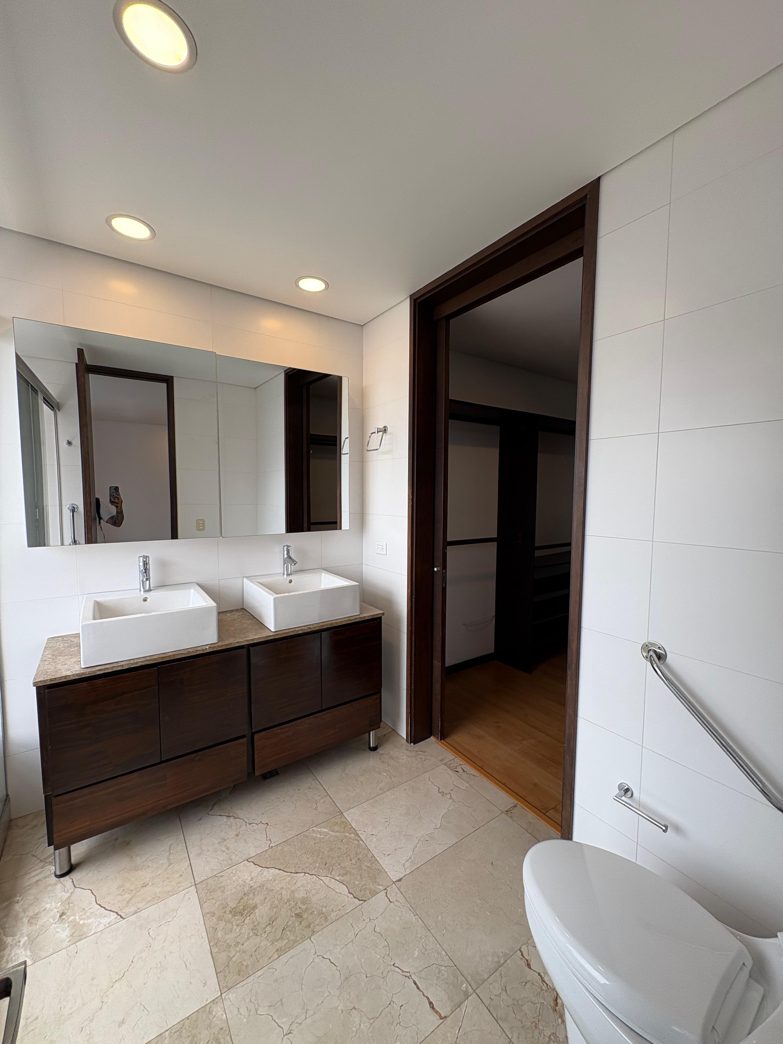 ARRIENDO APARTAMENTO, POBLADO SAN LUCAS