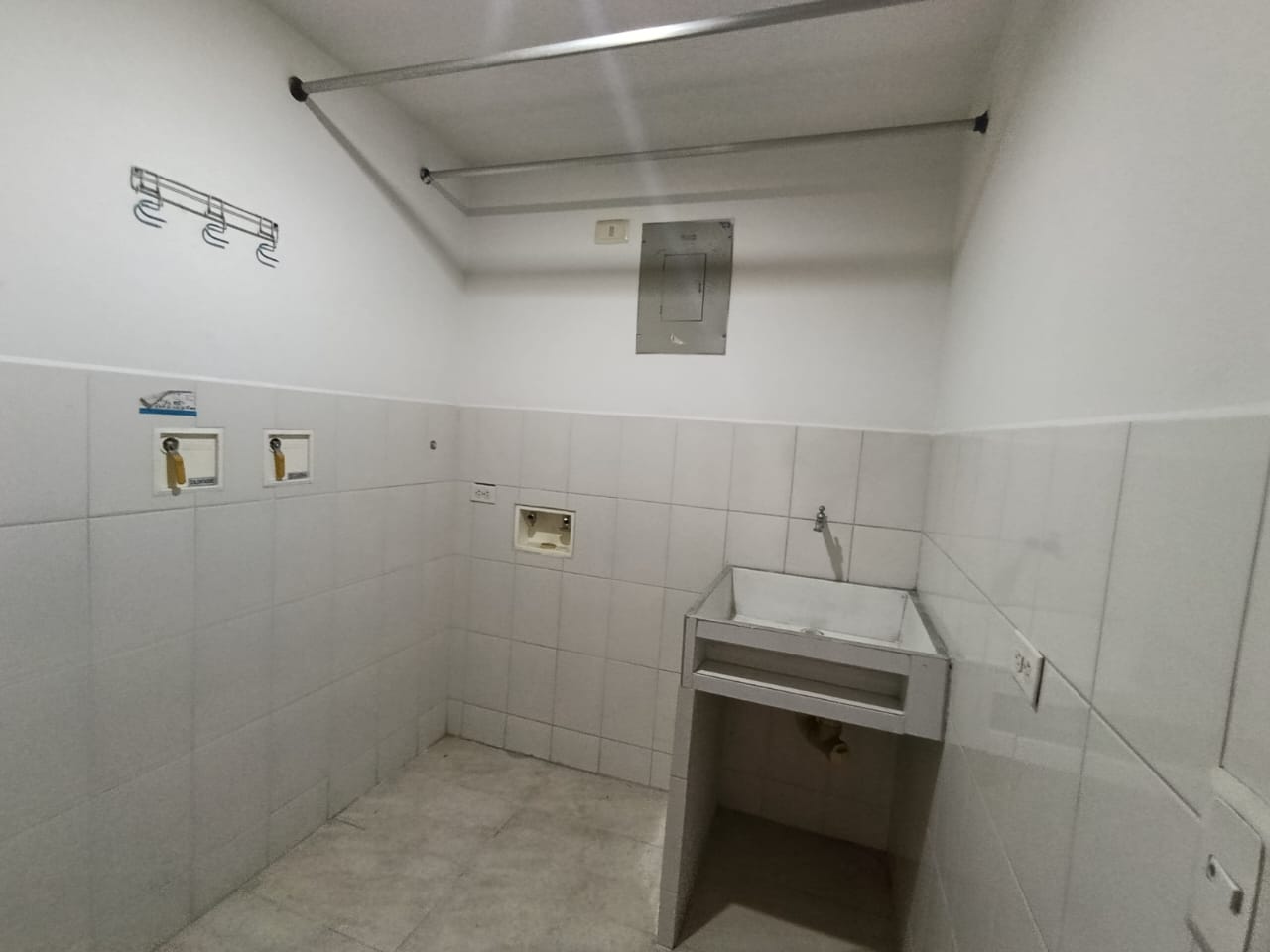ARRIENDO APARTAMENTO - SABANETA LAS LOMITAS