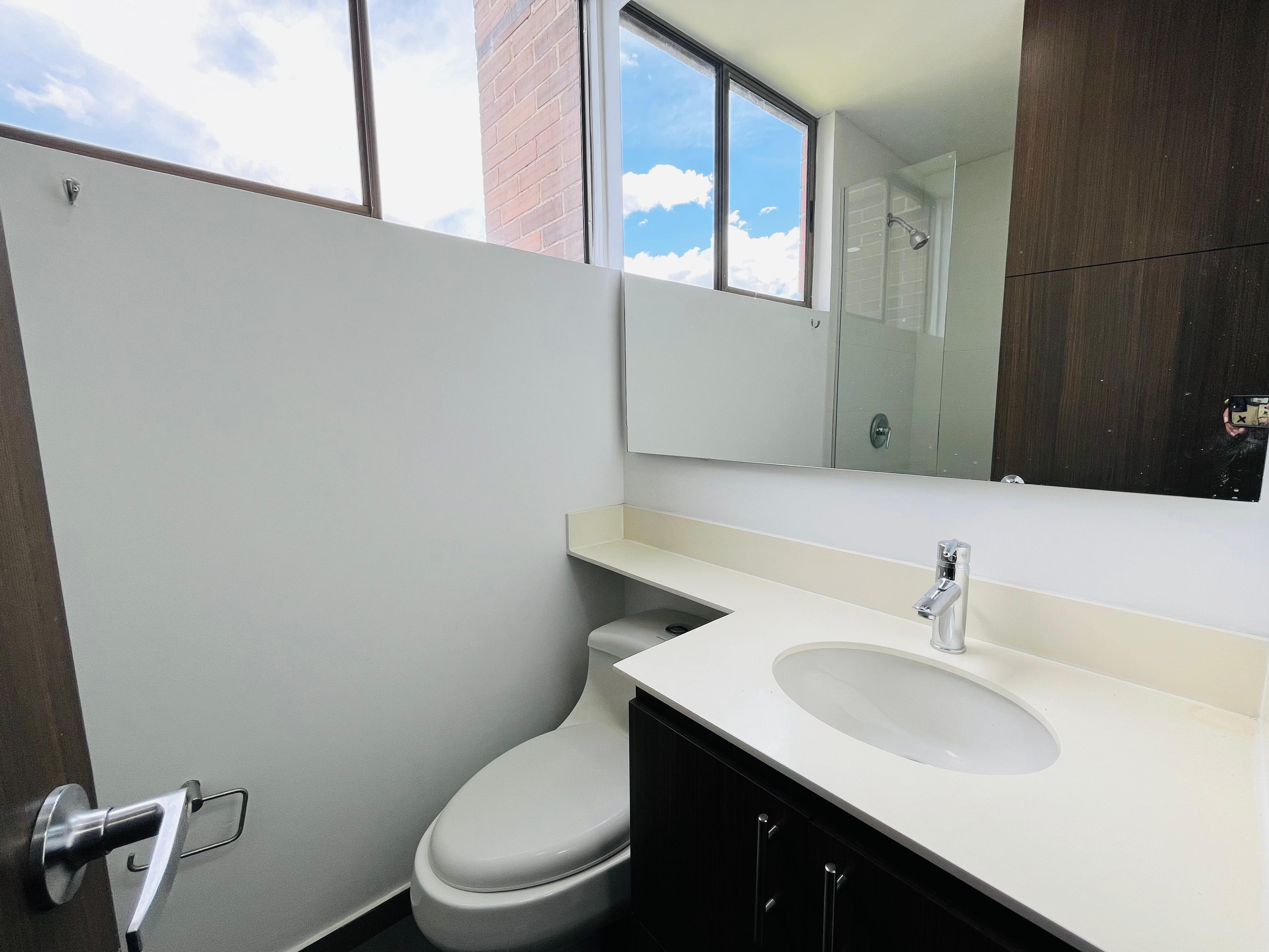 ARRIENDO APARTAMENTO - POBLADO LOS BALSOS